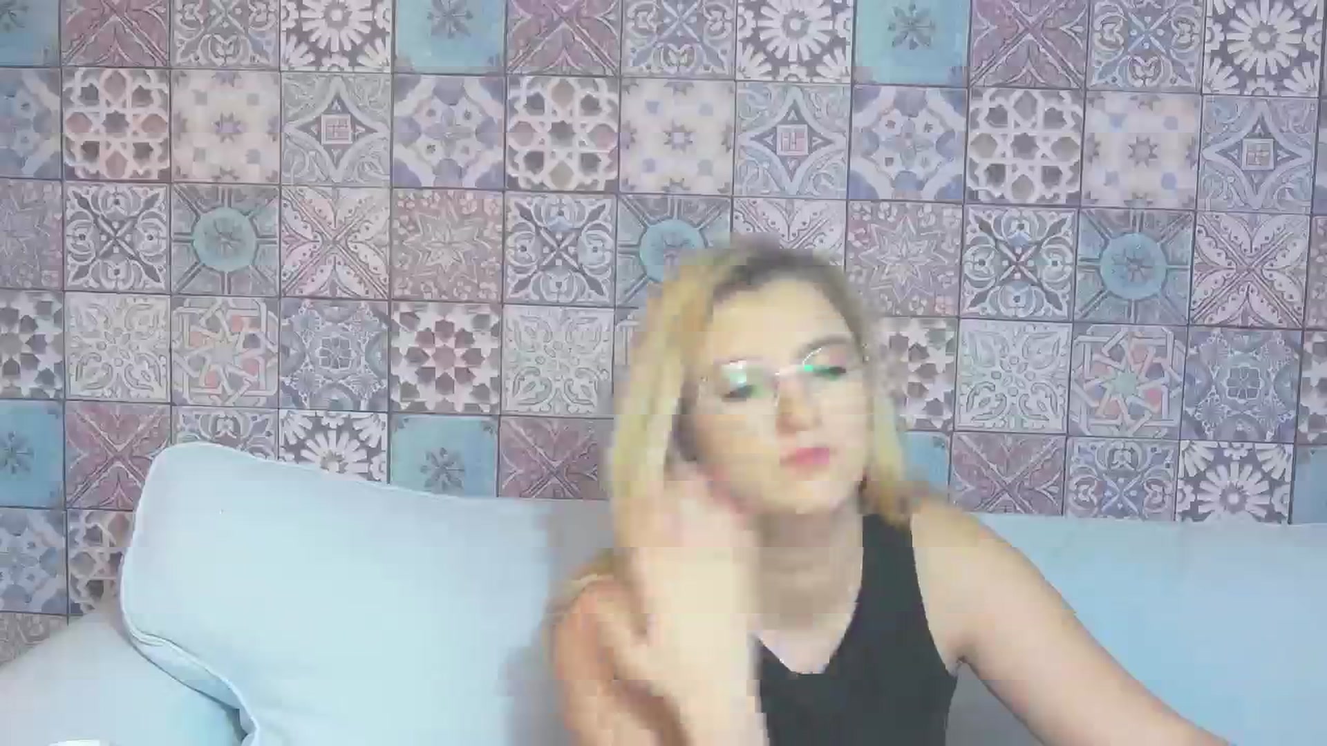 Gallery image thumbnail from BrigitteW_'s myfreecams stream on, 12/23/2023, 18:44 image 17 of 20