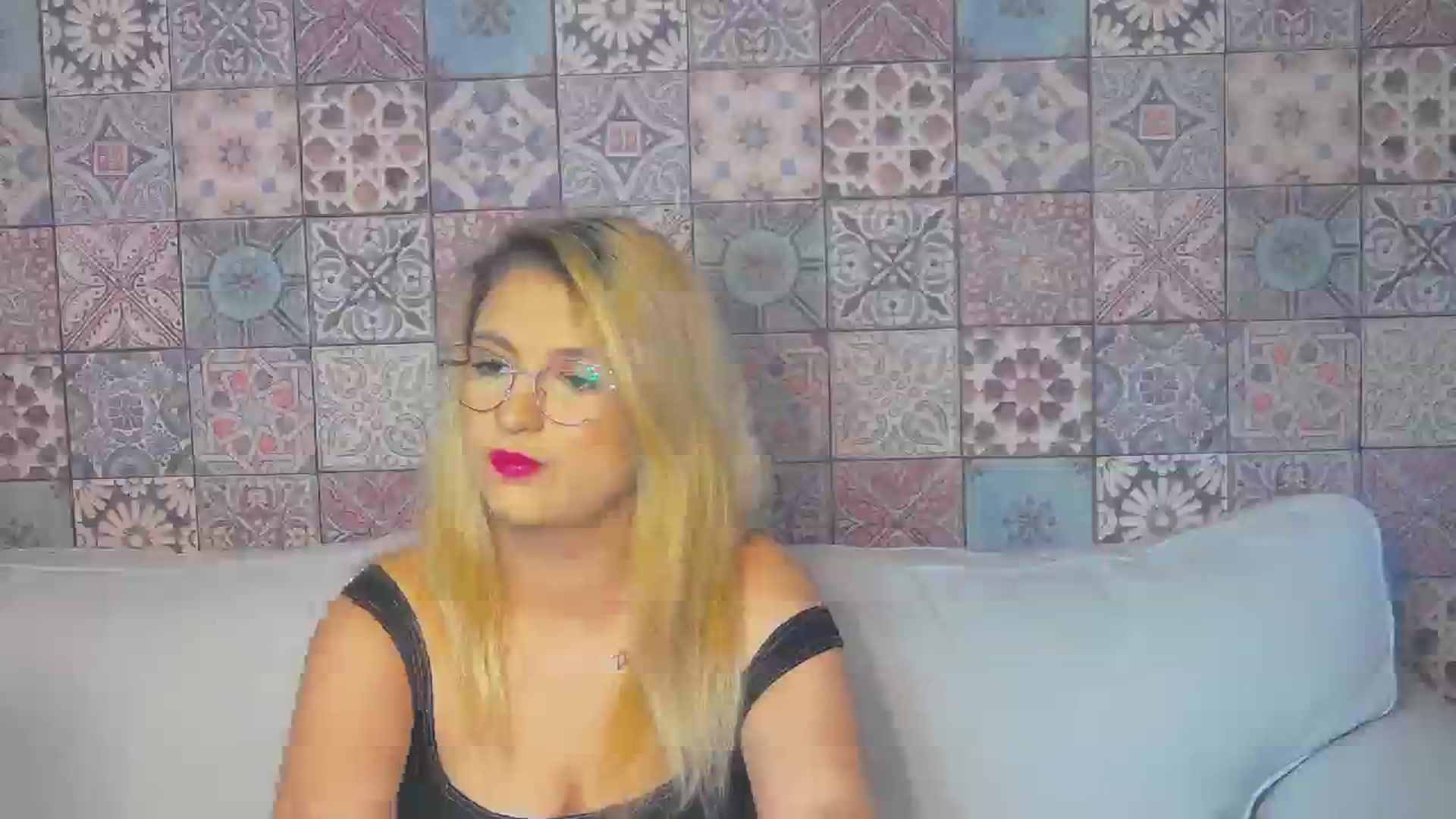 Gallery image thumbnail from BrigitteW_'s myfreecams stream on, 01/19/2024, 15:15 image 8 of 20