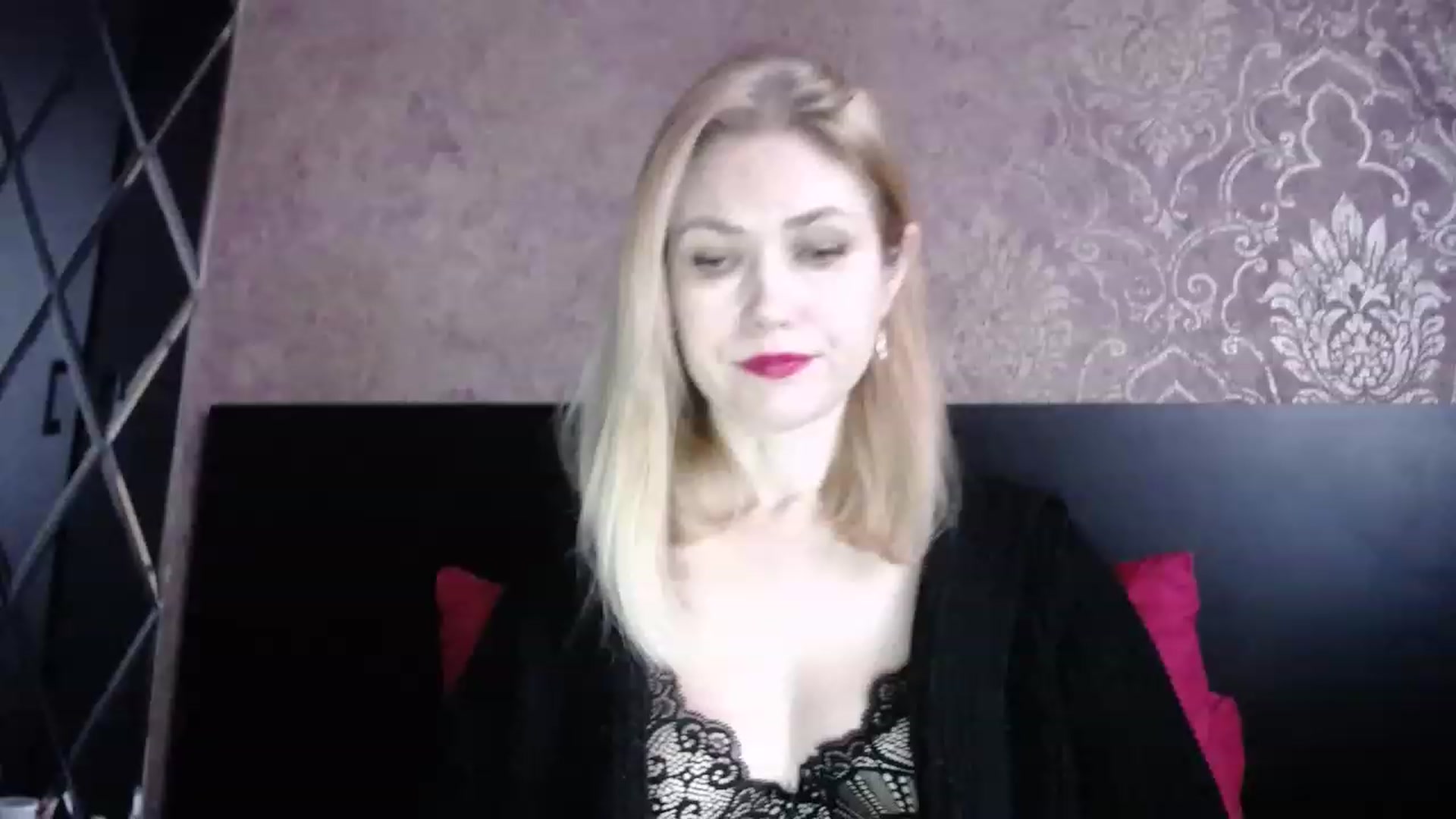 Gallery image thumbnail from Brilliant77's myfreecams stream on, 12/25/2022, 10:09 image 10 of 20