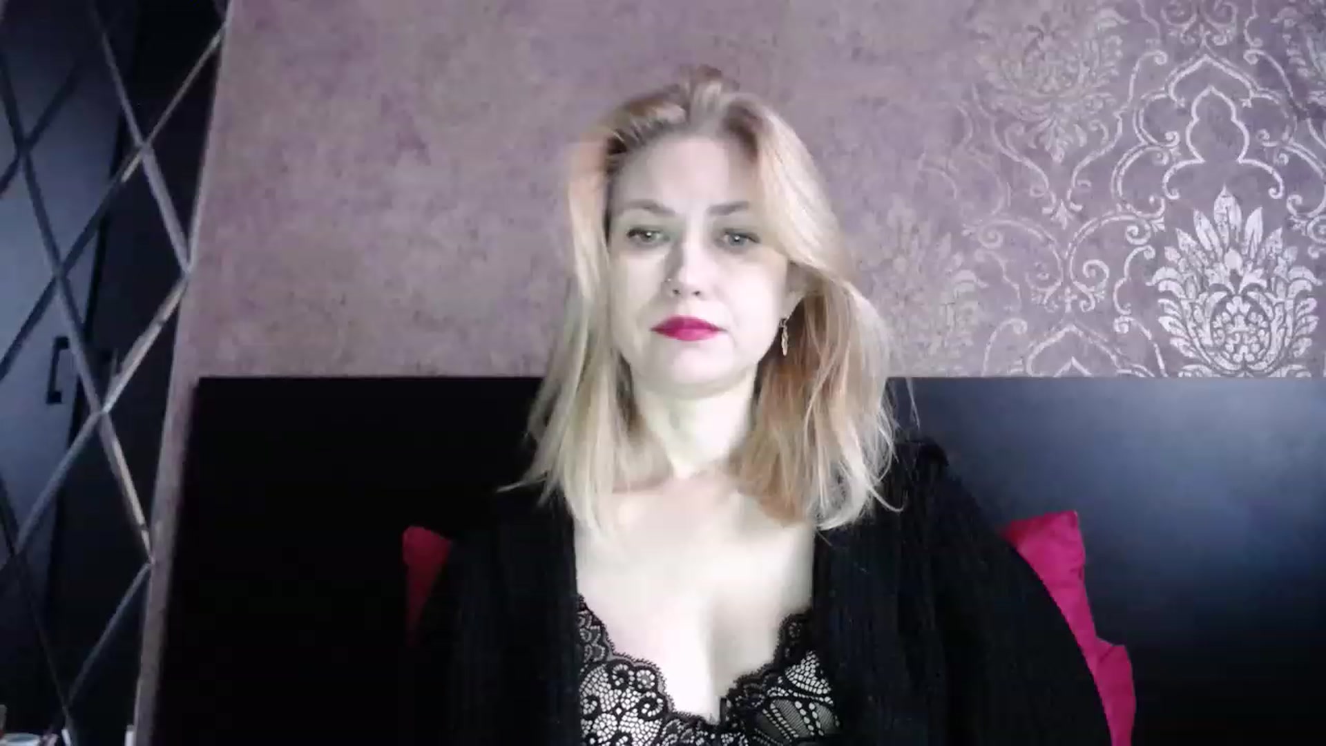 Gallery image thumbnail from Brilliant77's myfreecams stream on, 12/25/2022, 10:09 image 11 of 20