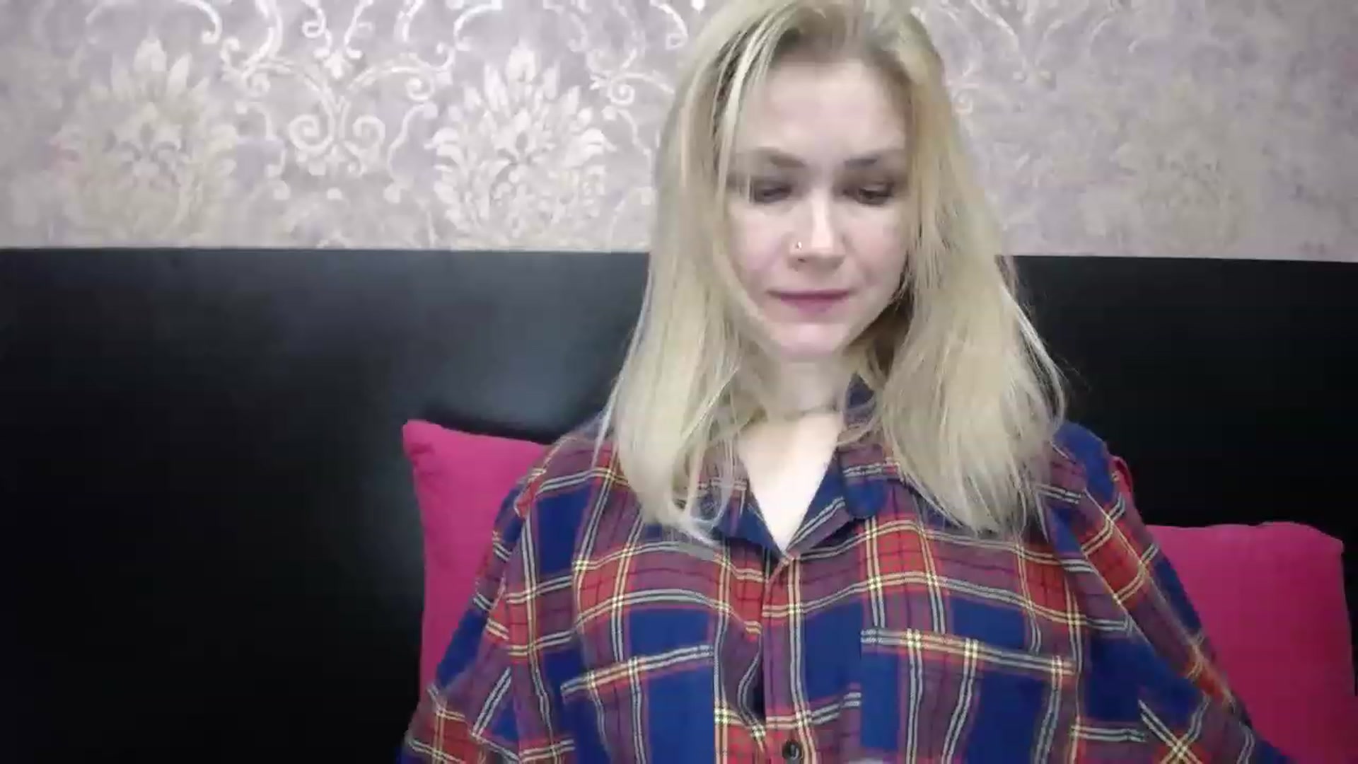 Gallery image thumbnail from Brilliant77's myfreecams stream on, 12/25/2022, 17:48 image 11 of 20