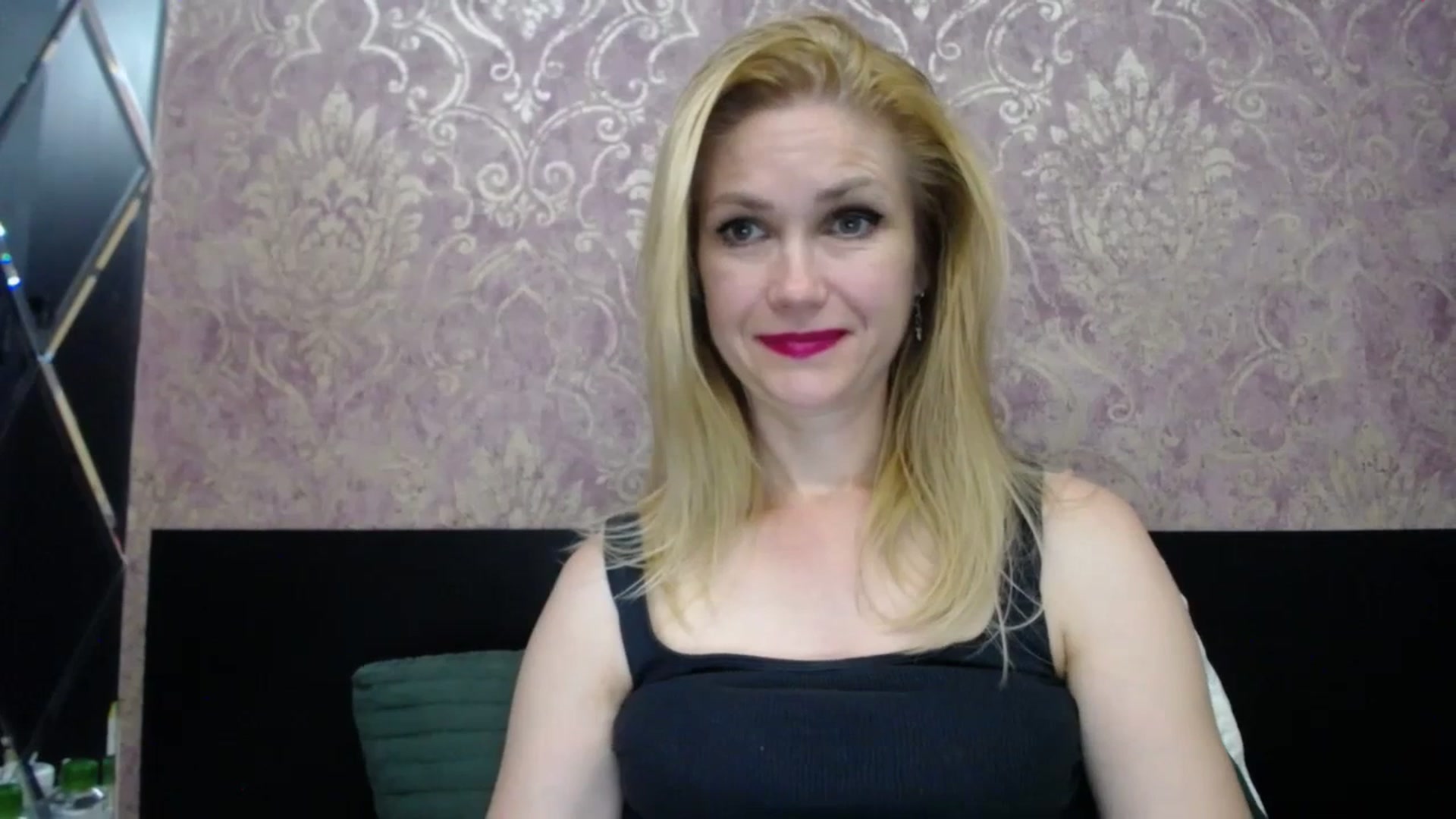 Gallery image thumbnail from Brilliant77's myfreecams stream on, 07/20/2023, 15:57 image 12 of 20