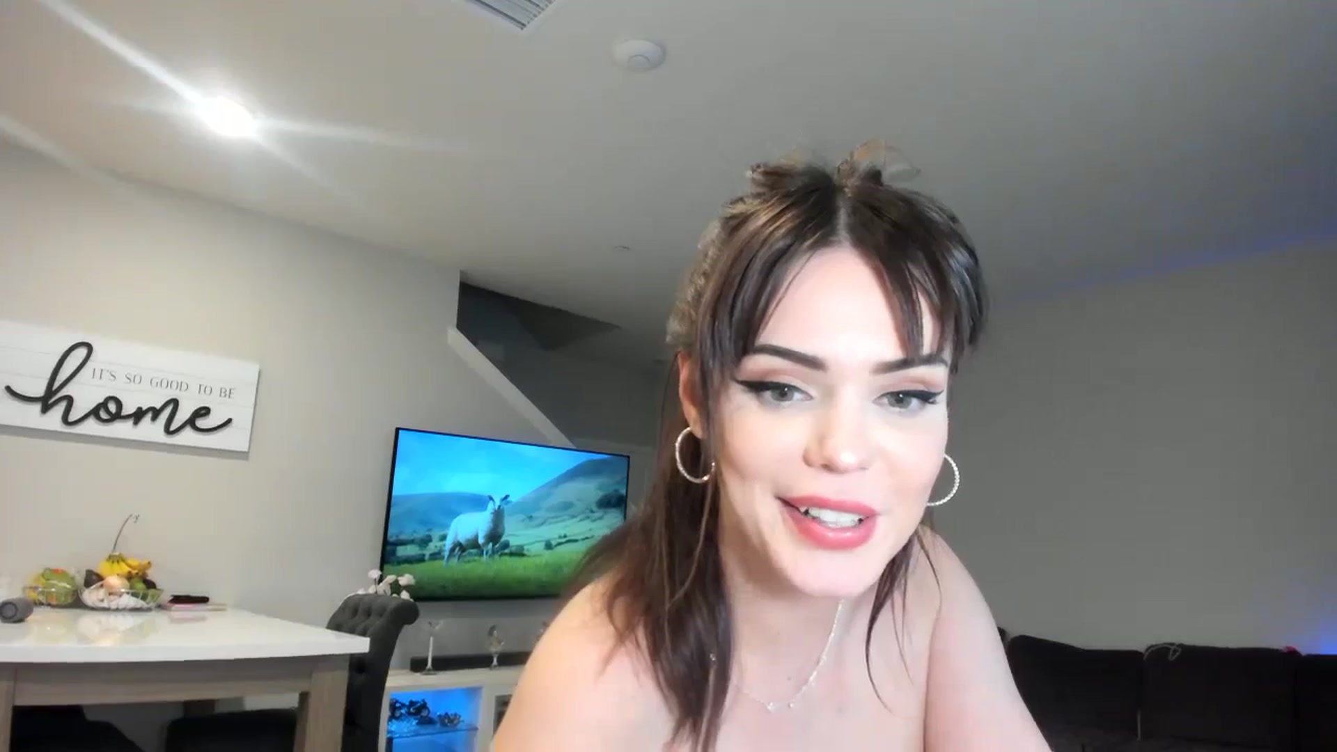 Gallery image thumbnail from BrinaNellie_'s myfreecams stream on, 08/22/2023, 05:37 image 19 of 20