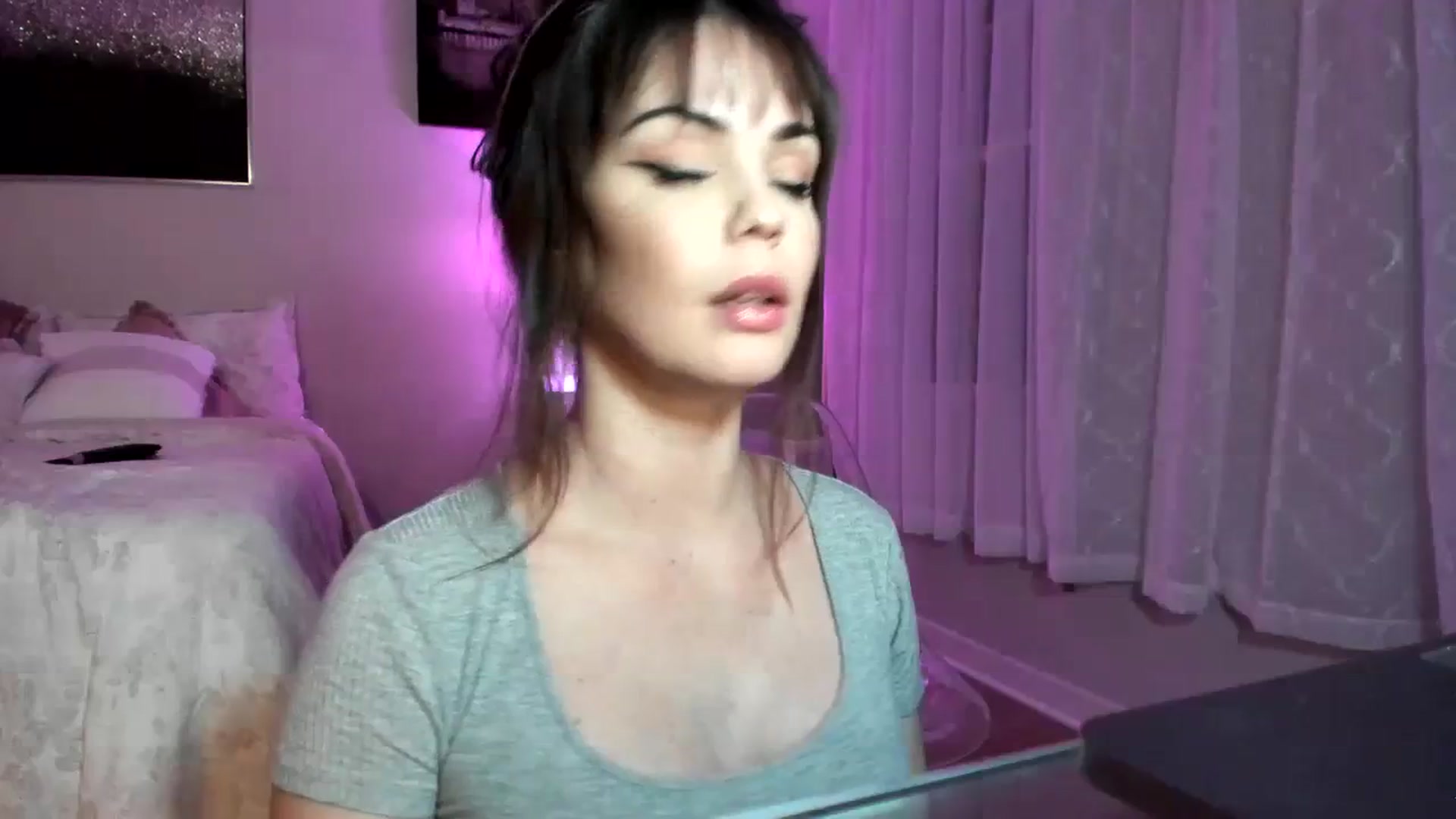 Gallery image thumbnail from BrinaNellie_'s myfreecams stream on, 08/27/2023, 03:56 image 19 of 20