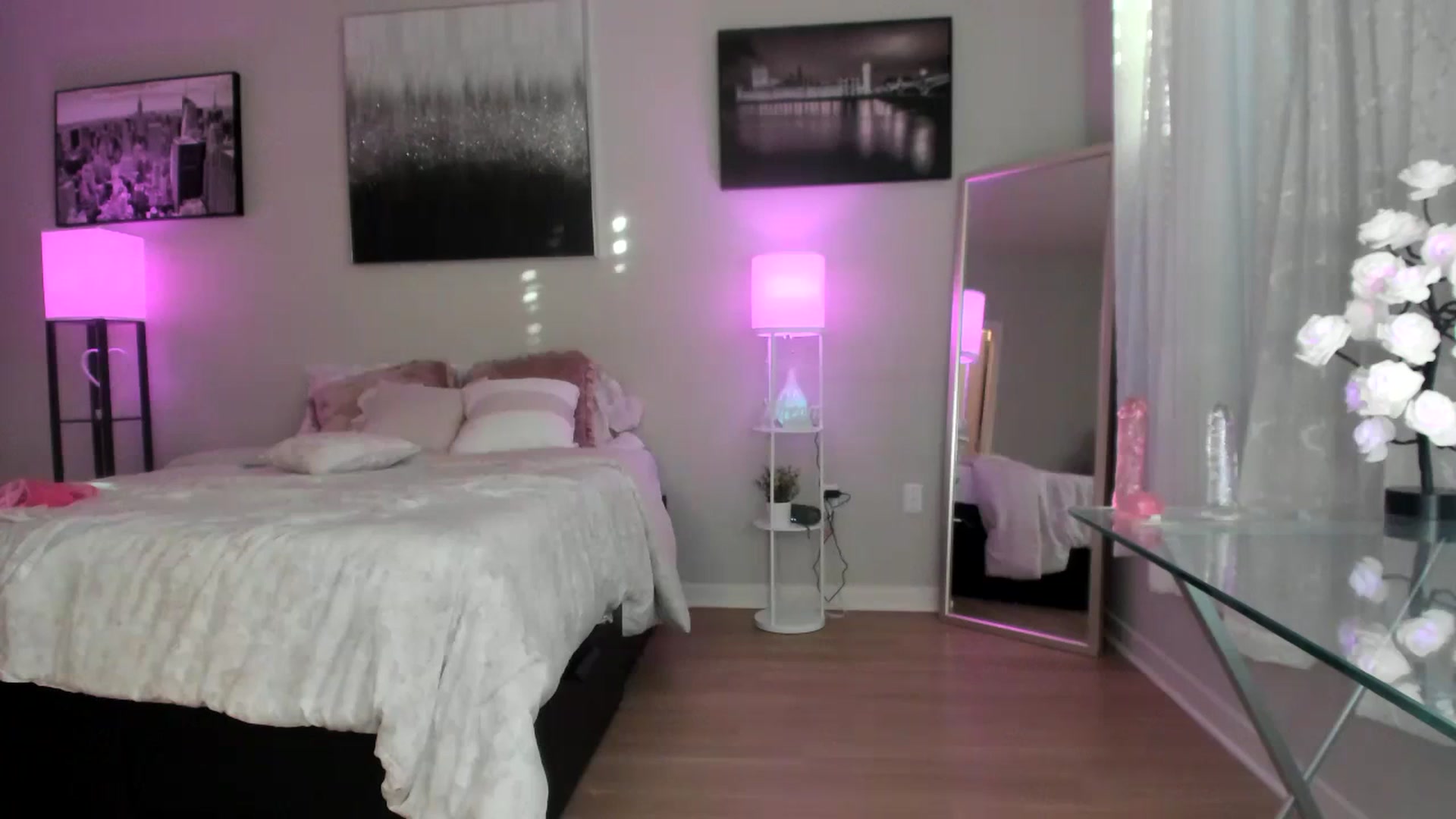 Gallery image thumbnail from BrinaNellie_'s myfreecams stream on, 09/08/2023, 03:08 image 3 of 20