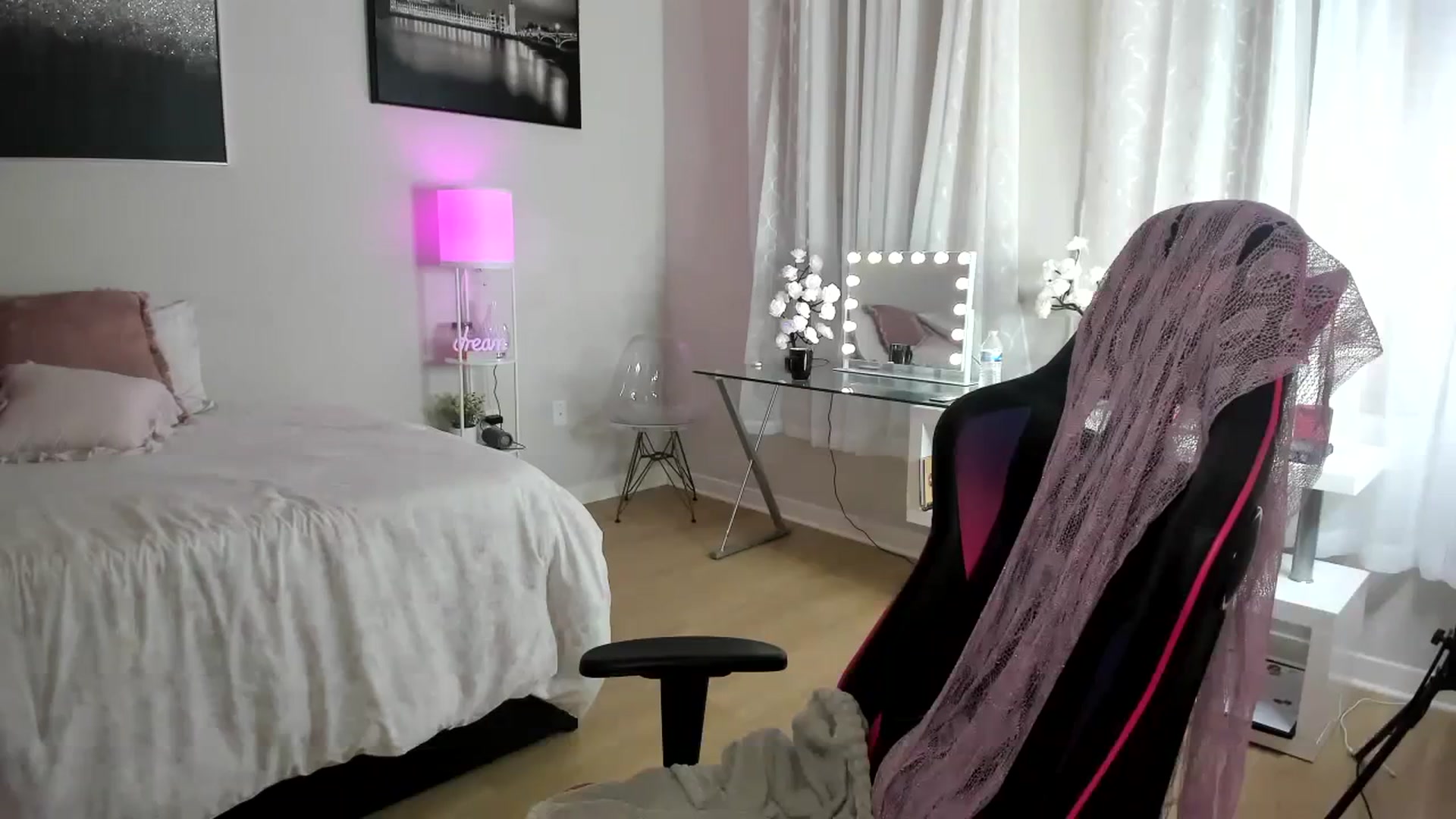 Gallery image thumbnail from BrinaNellie_'s myfreecams stream on, 10/09/2023, 02:59 image 6 of 20