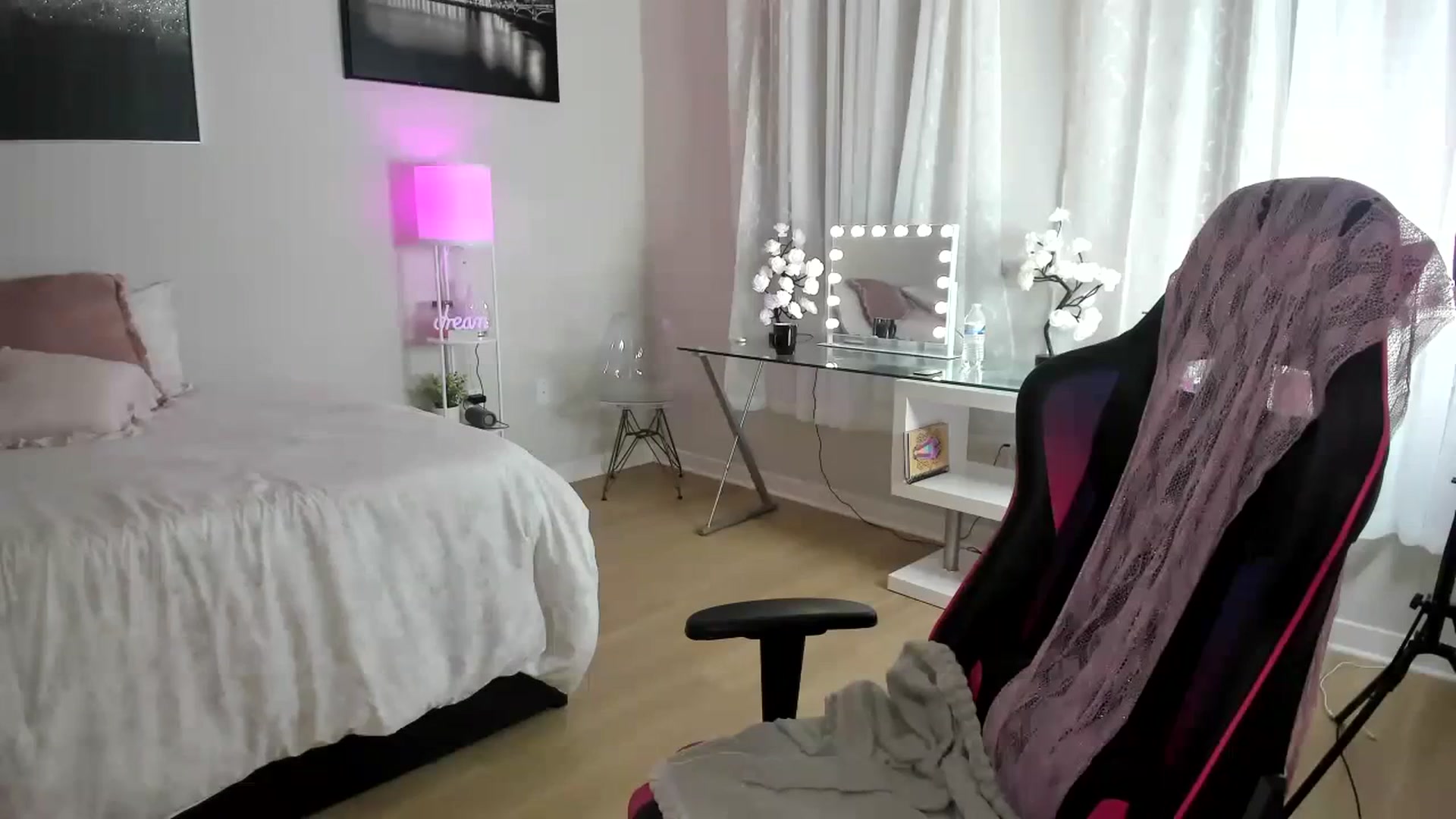Gallery image thumbnail from BrinaNellie_'s myfreecams stream on, 10/09/2023, 02:59 image 19 of 20
