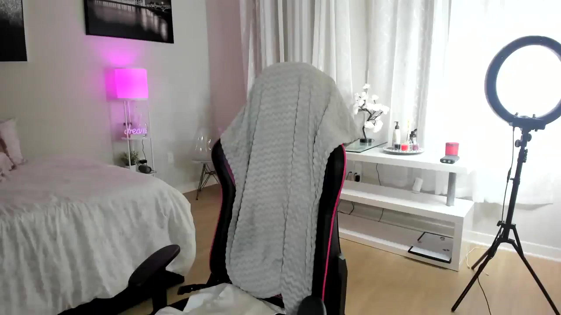Gallery image thumbnail from BrinaNellie_'s myfreecams stream on, 10/09/2023, 04:57 image 13 of 20