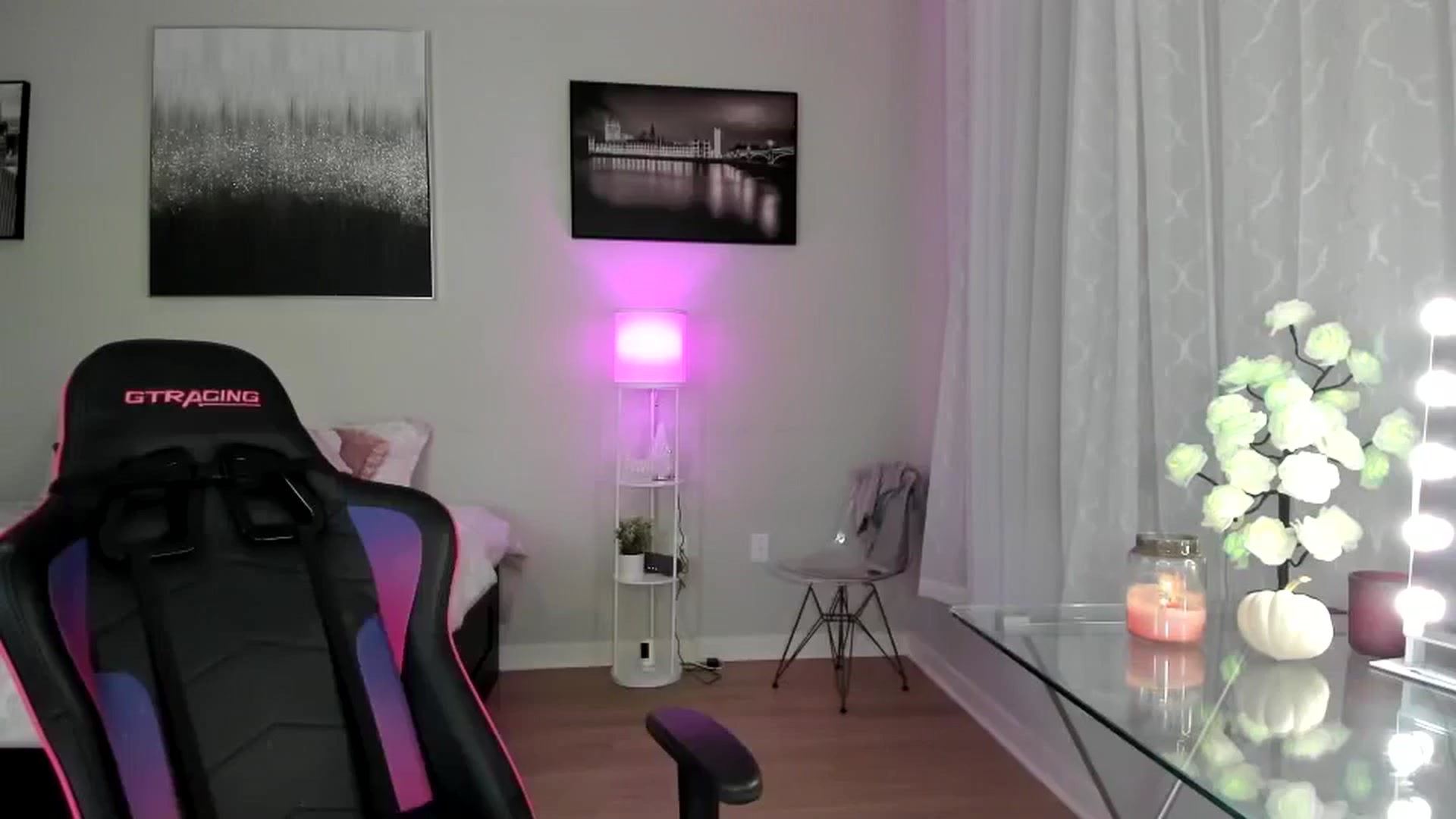 Gallery image thumbnail from BrinaNellie_'s myfreecams stream on, 10/15/2023, 06:46 image 10 of 20