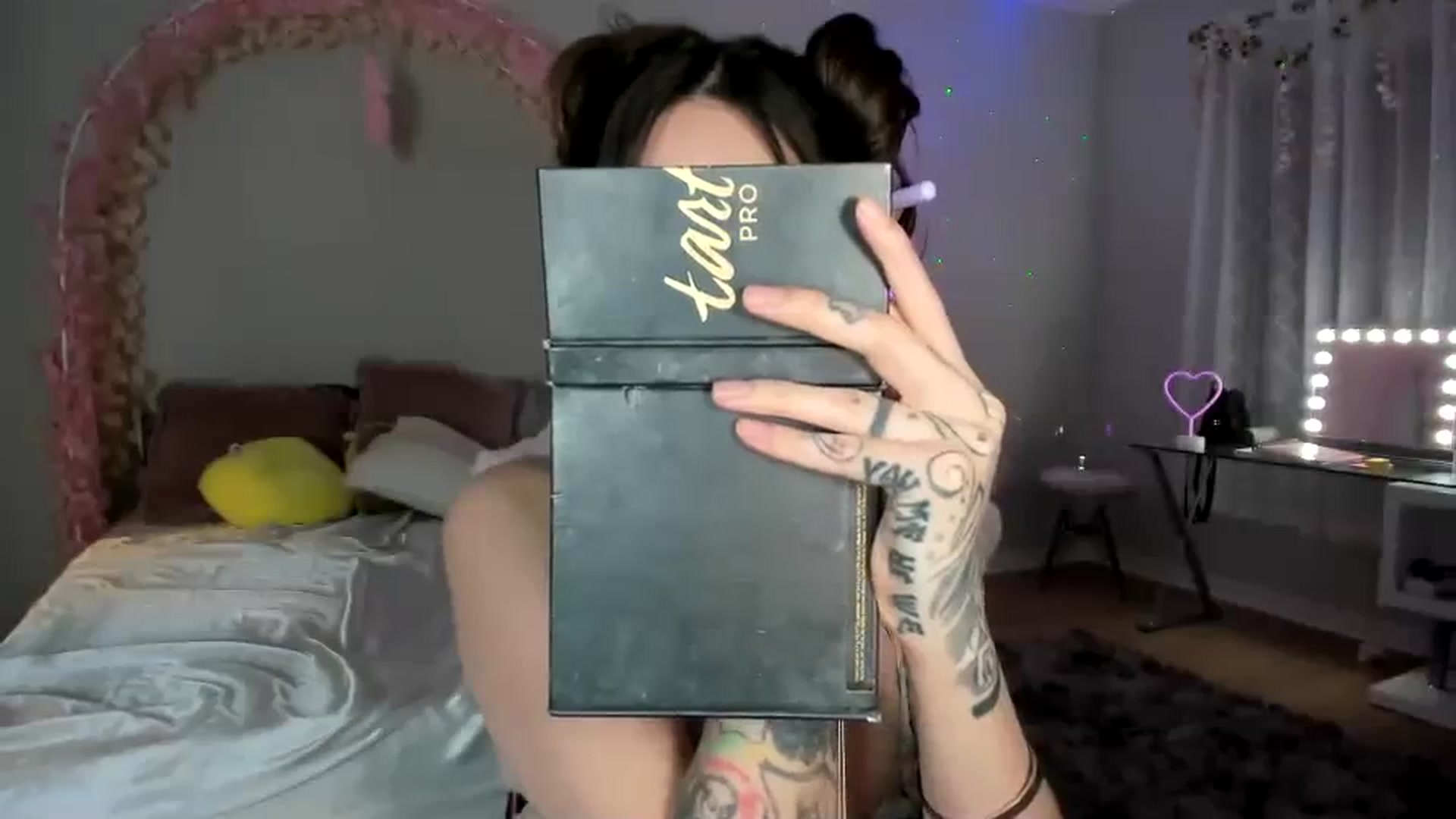Gallery image thumbnail from BrinaNellie_'s myfreecams stream on, 03/19/2024, 06:26 image 14 of 20