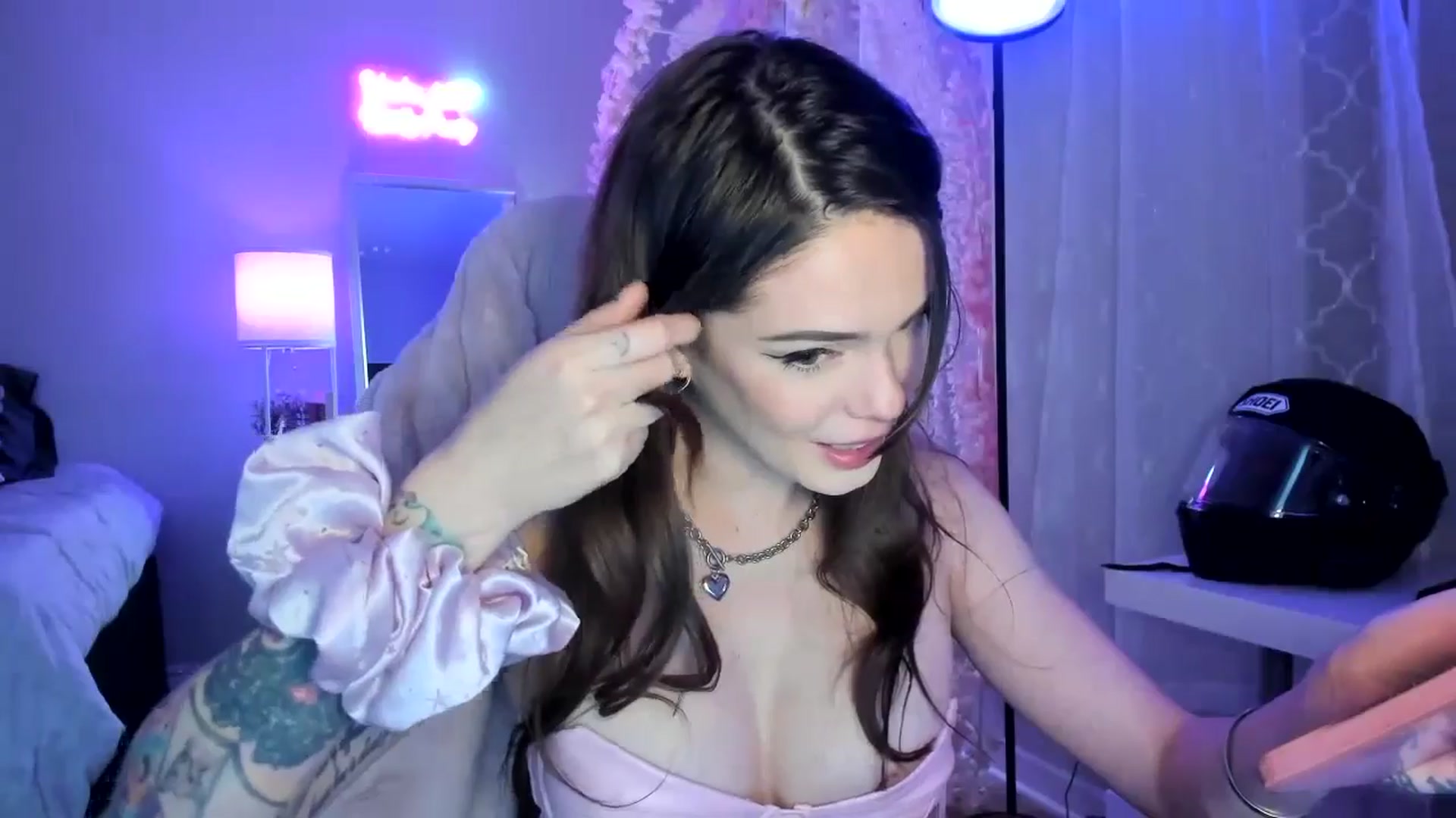 Gallery image thumbnail from BrinaNellie_'s myfreecams stream on, 04/26/2024, 05:26 image 16 of 20