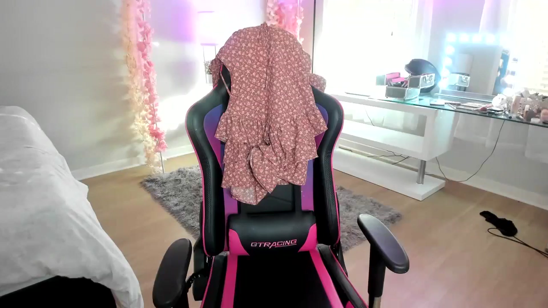Gallery image thumbnail from BrinaNellie_'s myfreecams stream on, 05/10/2024, 01:29 image 12 of 20