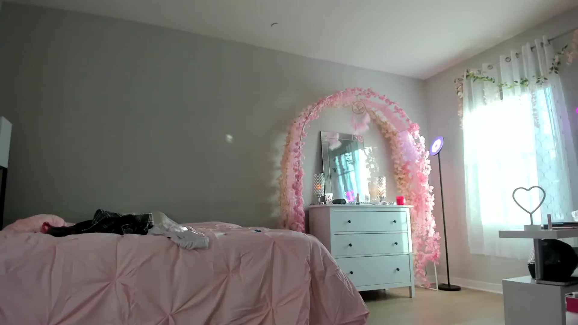 Gallery image thumbnail from BrinaNellie_'s myfreecams stream on, 05/30/2024, 02:44 image 10 of 20