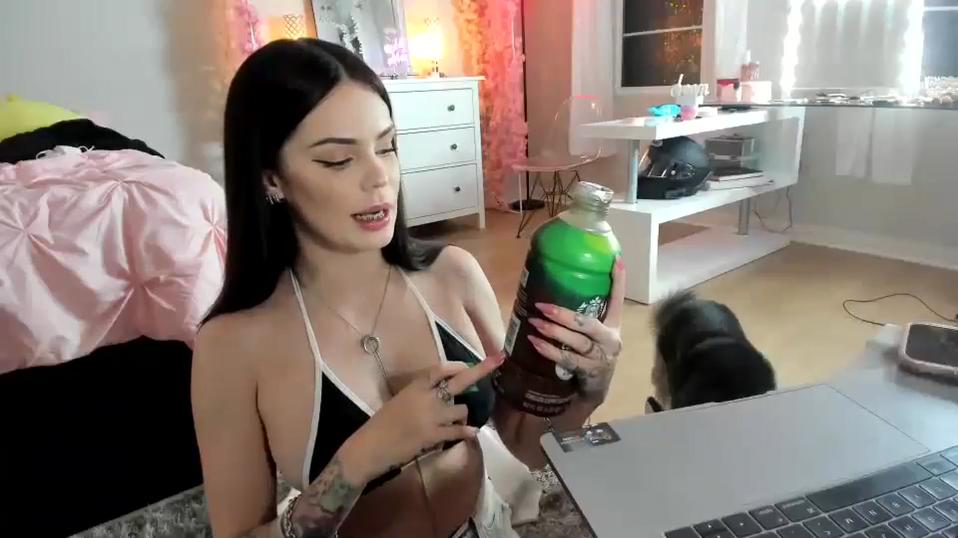 Gallery image thumbnail from BrinaNellie_'s myfreecams stream on, 06/07/2024, 05:21 image 17 of 20