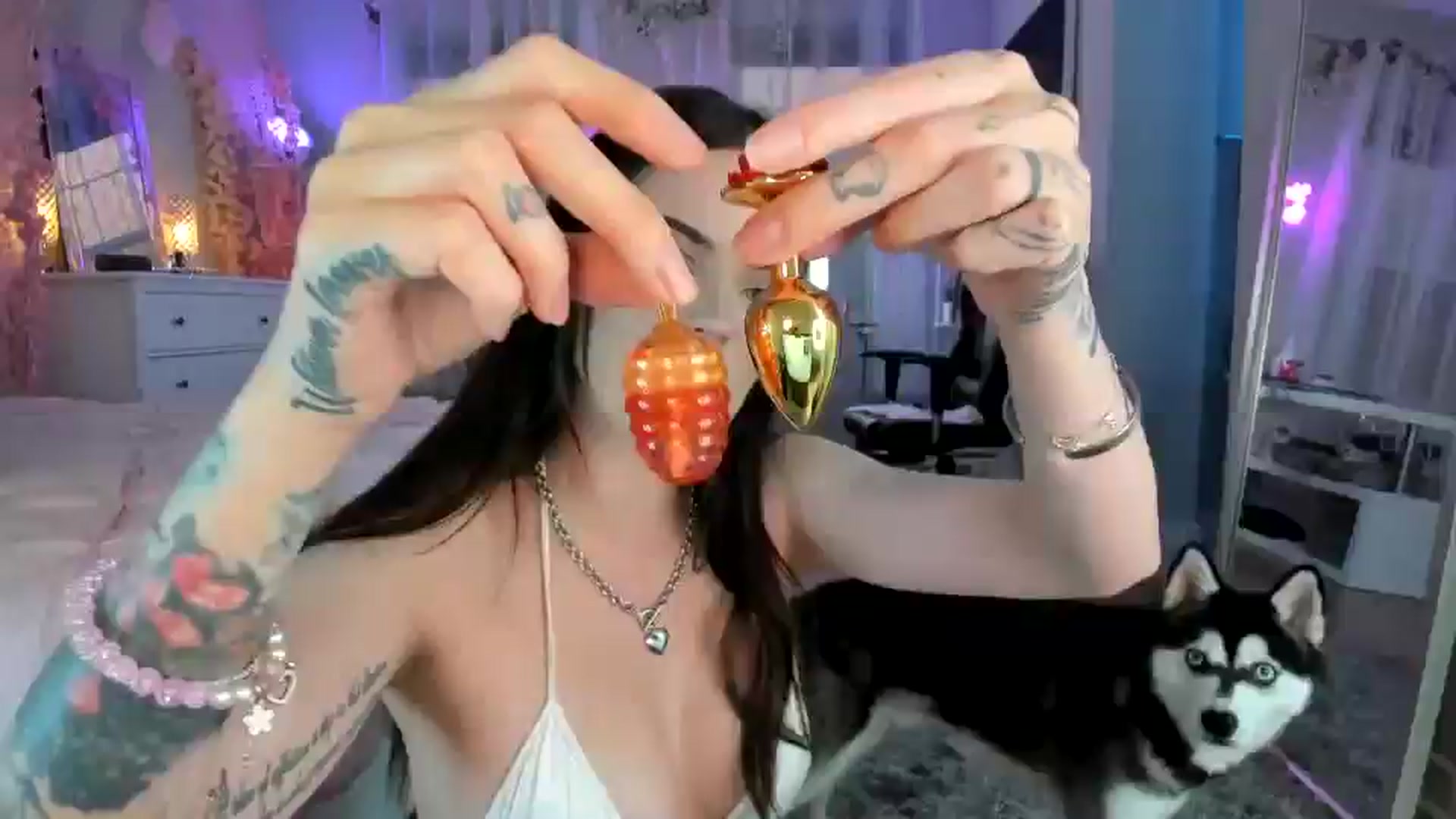 Gallery image thumbnail from BrinaNellie_'s myfreecams stream on, 08/12/2024, 03:04 image 17 of 20