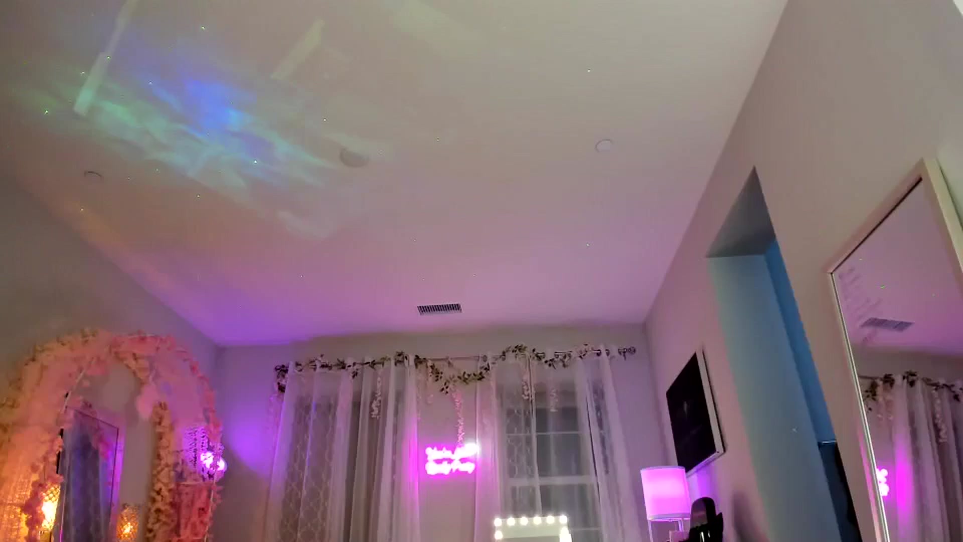 Gallery image thumbnail from BrinaNellie_'s myfreecams stream on, 08/12/2024, 07:04 image 12 of 20