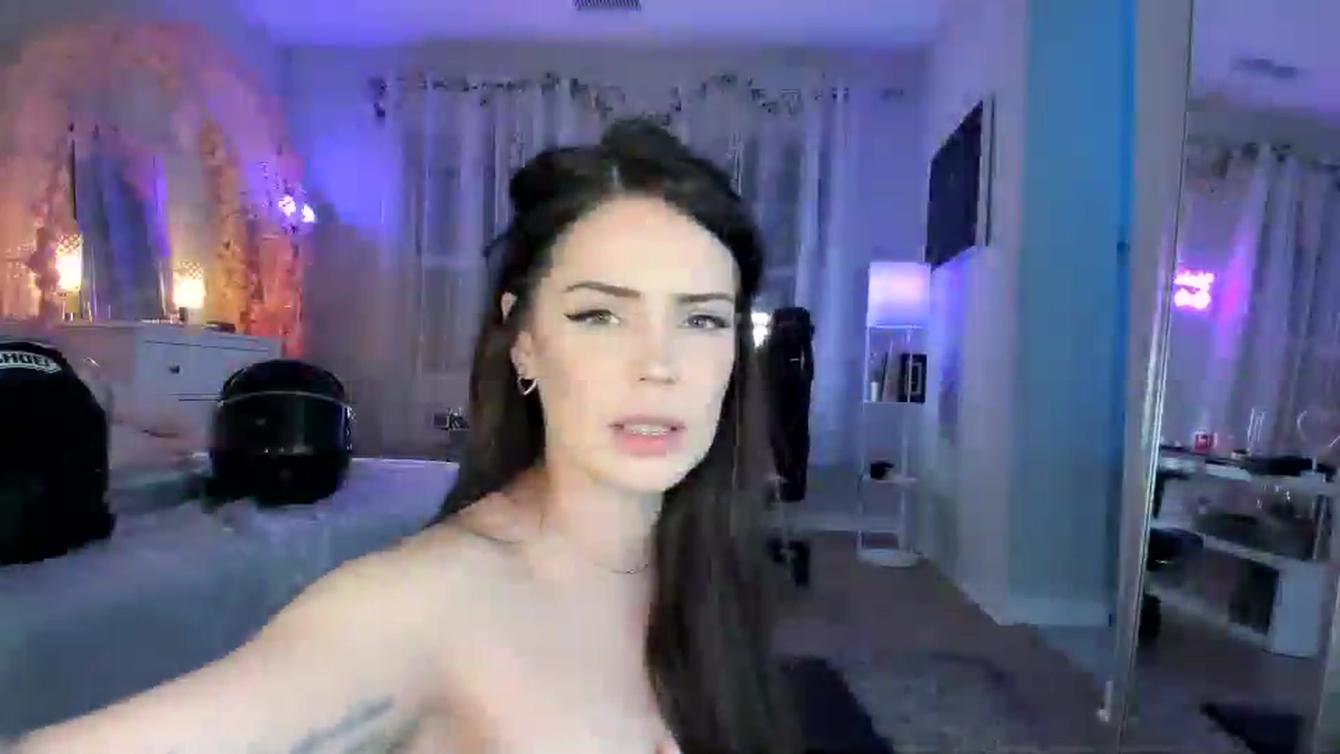 Gallery image thumbnail from BrinaNellie_'s myfreecams stream on, 08/13/2024, 04:15 image 15 of 20