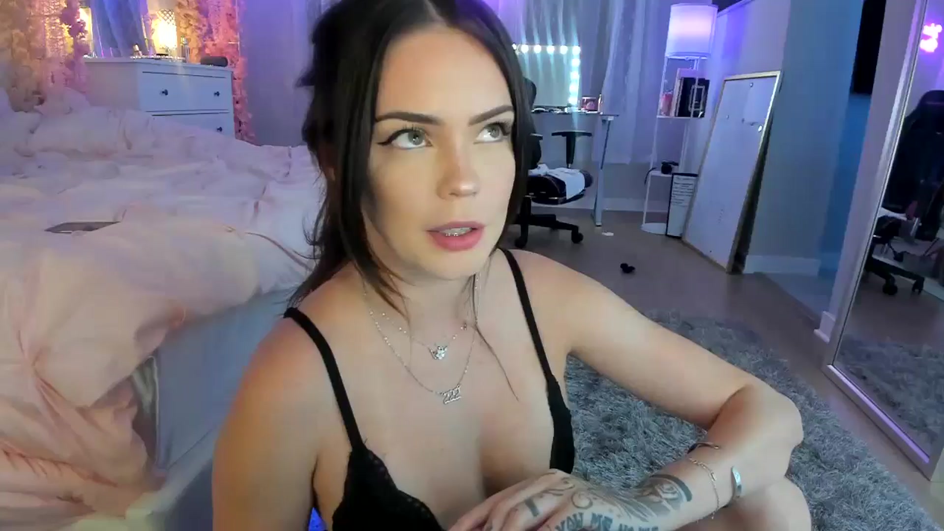 Gallery image thumbnail from BrinaNellie_'s myfreecams stream on, 09/04/2024, 04:39 image 19 of 20