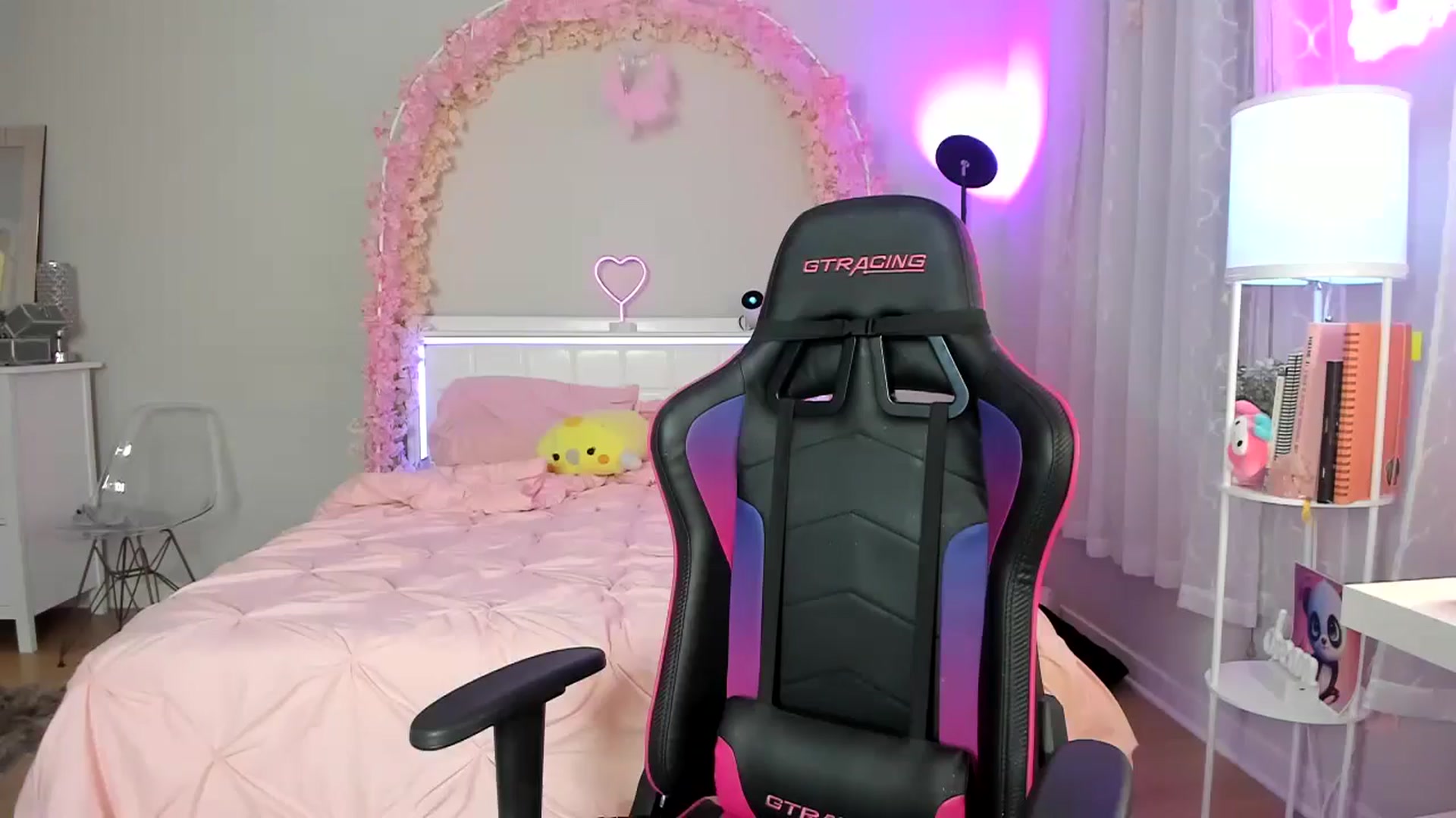 Gallery image thumbnail from BrinaNellie_'s myfreecams stream on, 09/20/2024, 03:07 image 8 of 20