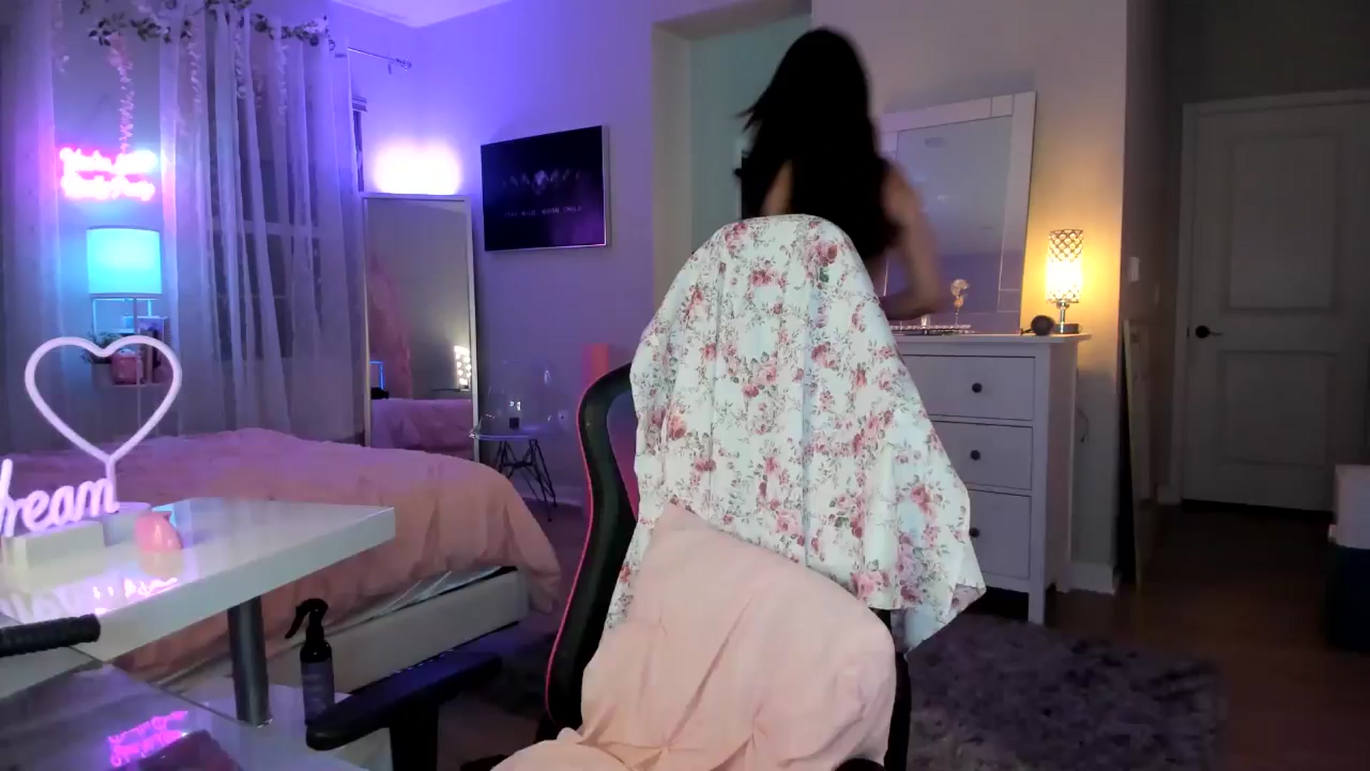 Gallery image thumbnail from BrinaNellie_'s myfreecams stream on, 09/29/2024, 10:03 image 9 of 20