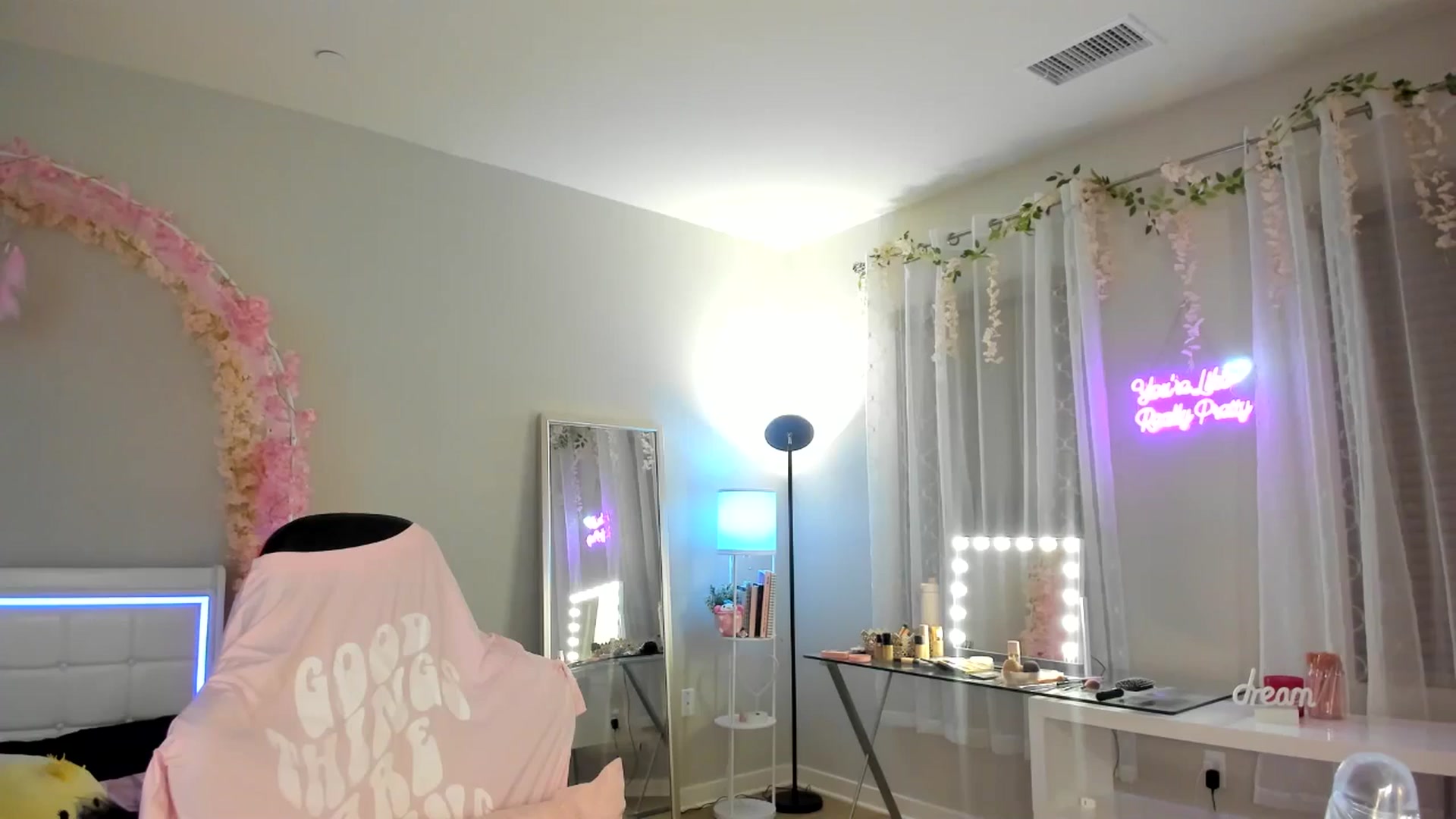 Gallery image thumbnail from BrinaNellie_'s myfreecams stream on, 10/08/2024, 05:46 image 12 of 20