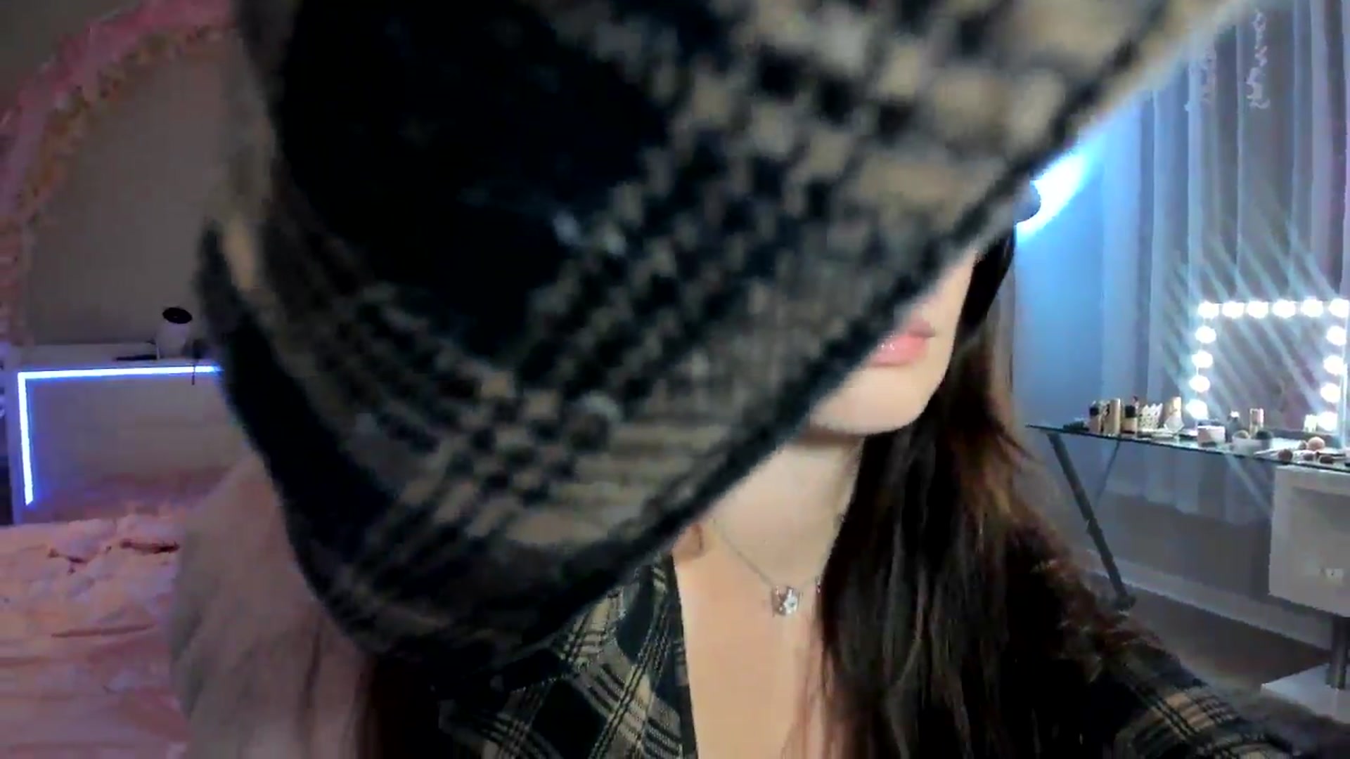 Gallery image thumbnail from BrinaNellie_'s myfreecams stream on, 10/10/2024, 10:51 image 19 of 20