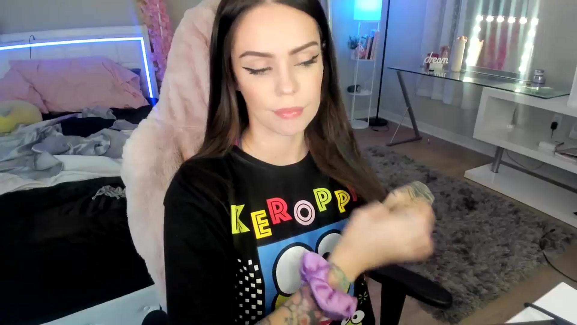 Gallery image thumbnail from BrinaNellie_'s myfreecams stream on, 10/17/2024, 03:57 image 2 of 20