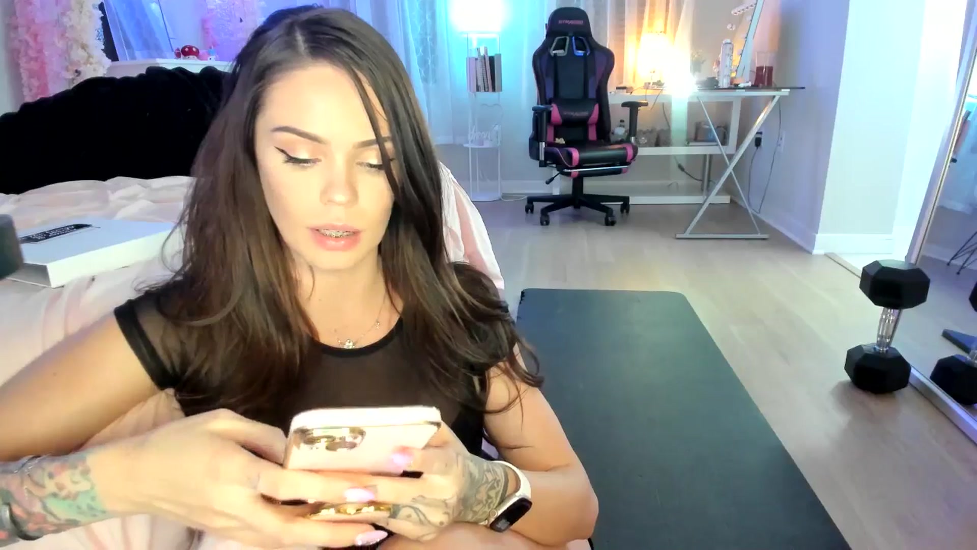 Gallery image thumbnail from BrinaNellie_'s myfreecams stream on, 12/20/2024, 06:19 image 20 of 20
