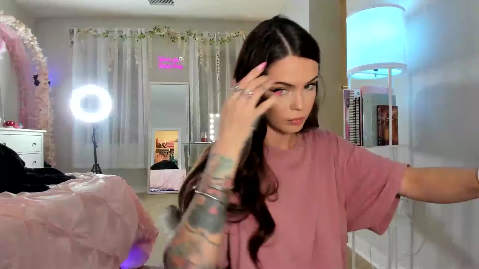 Gallery image thumbnail from BrinaNellie_'s myfreecams stream on, 12/23/2024, 02:33 image 13 of 20
