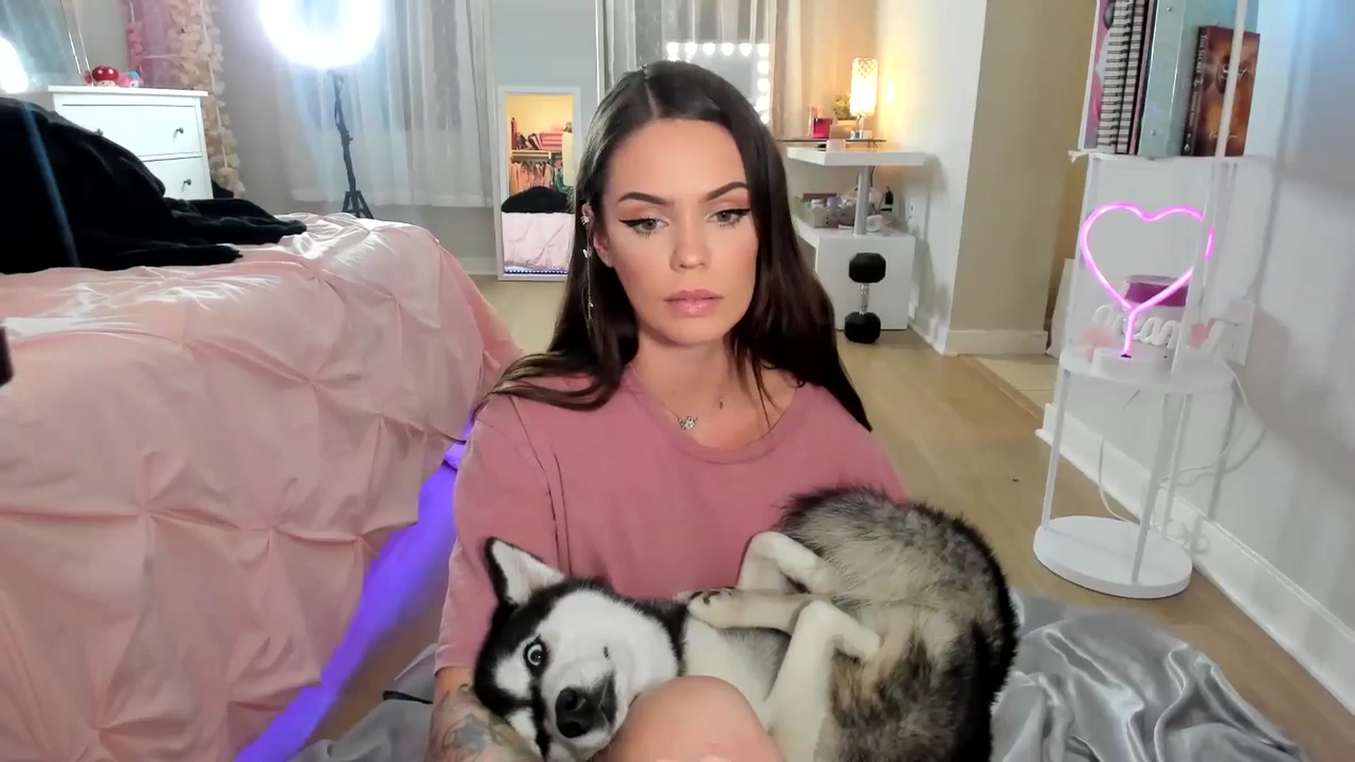 Gallery image thumbnail from BrinaNellie_'s myfreecams stream on, 12/23/2024, 03:55 image 7 of 20