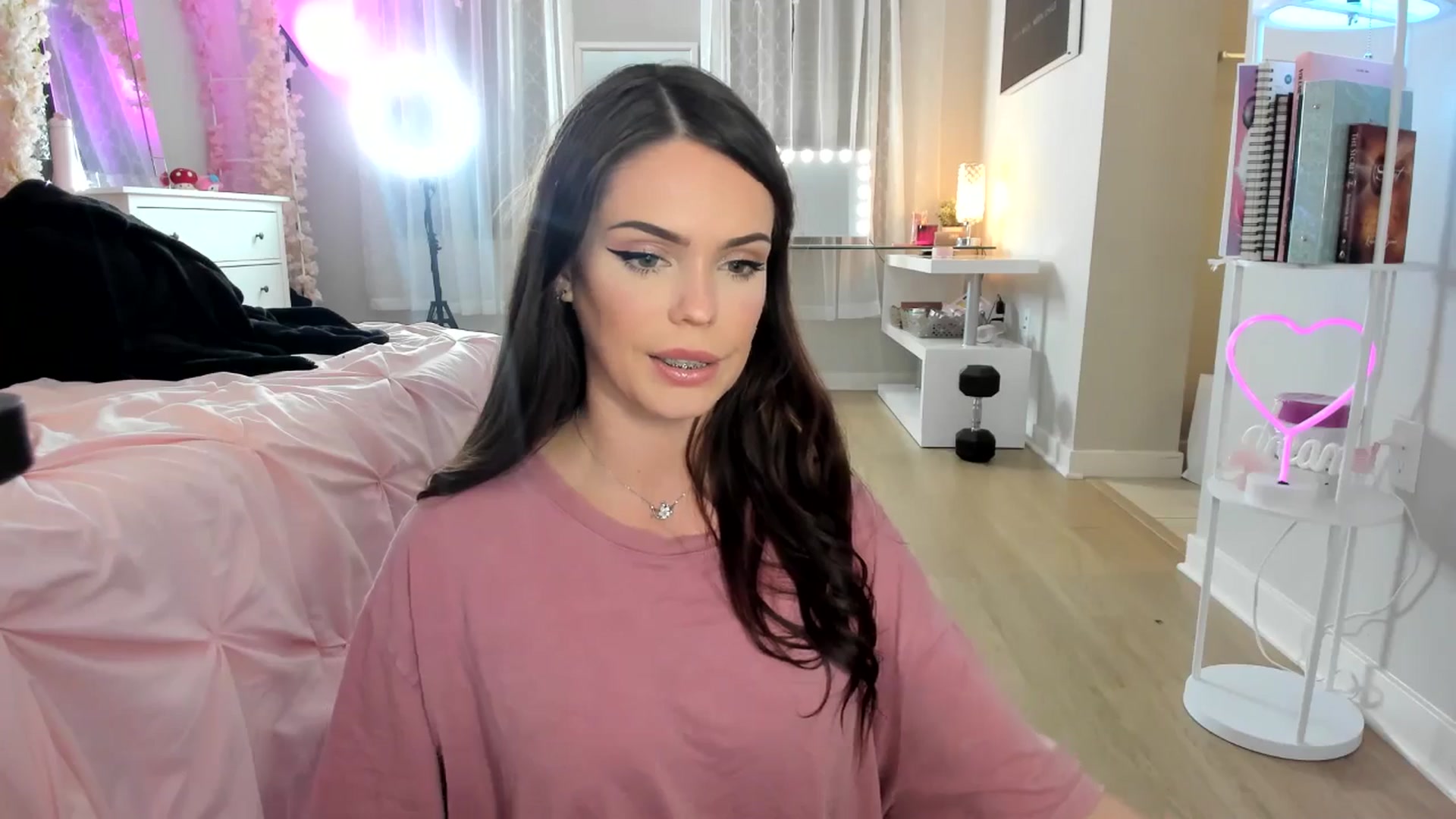 Gallery image thumbnail from BrinaNellie_'s myfreecams stream on, 12/23/2024, 03:55 image 19 of 20