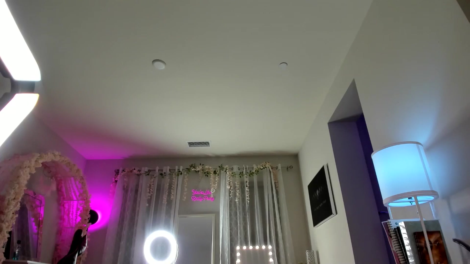 Gallery image thumbnail from BrinaNellie_'s myfreecams stream on, 12/27/2024, 08:42 image 4 of 20