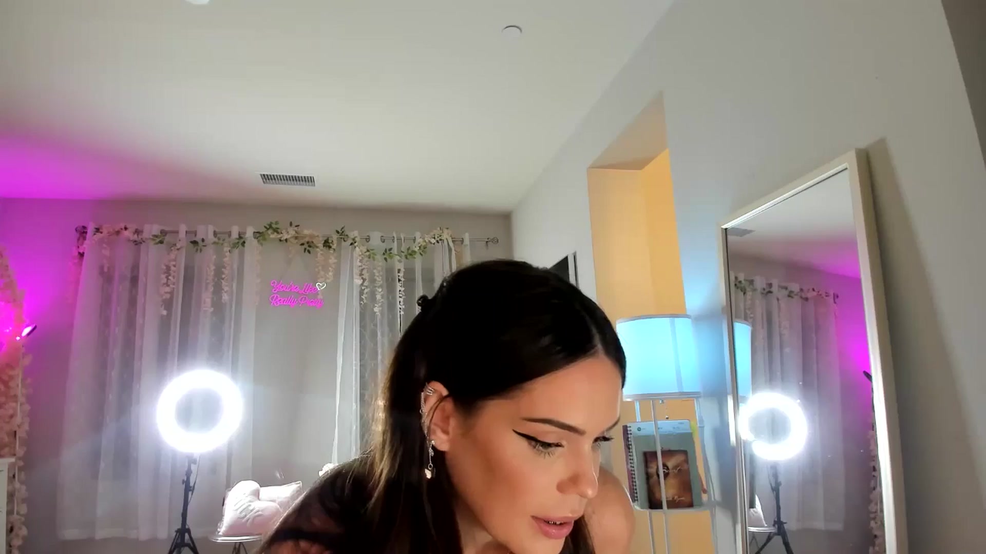Gallery image thumbnail from BrinaNellie_'s myfreecams stream on, 12/30/2024, 04:37 image 18 of 20