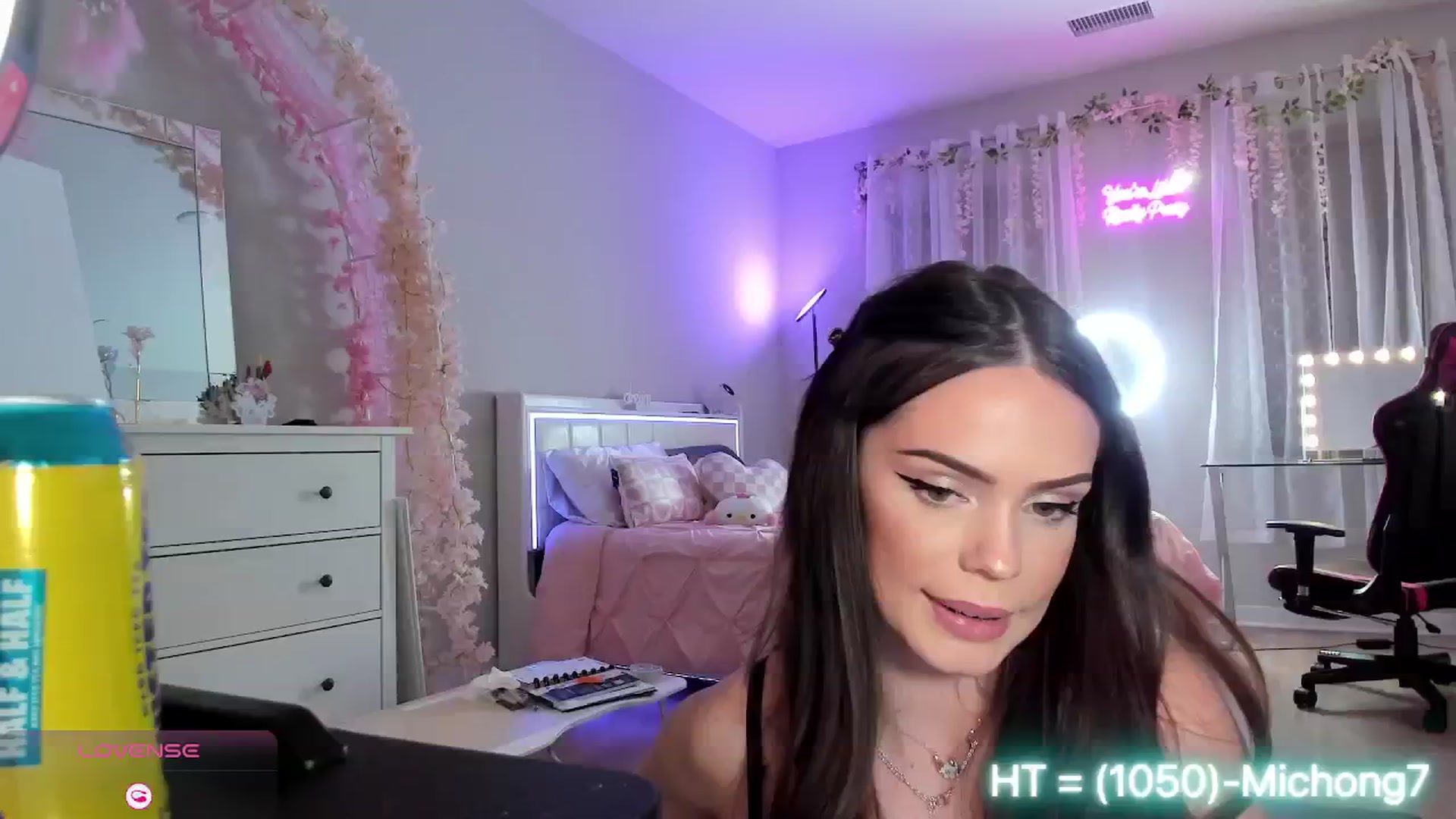 Gallery image thumbnail from BrinaNellie_'s myfreecams stream on, 01/03/2025, 05:09 image 17 of 20