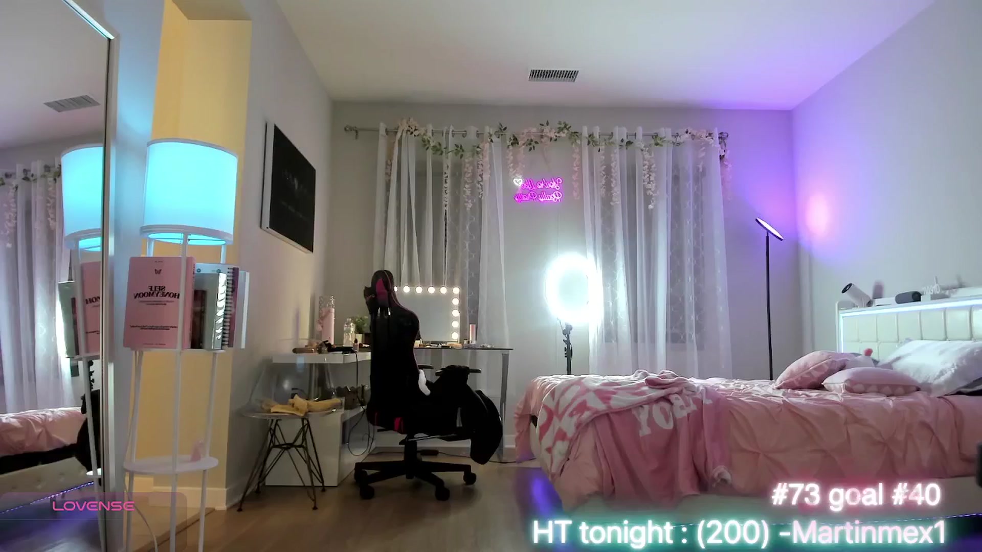 Gallery image thumbnail from BrinaNellie_'s myfreecams stream on, 01/04/2025, 03:10 image 13 of 20