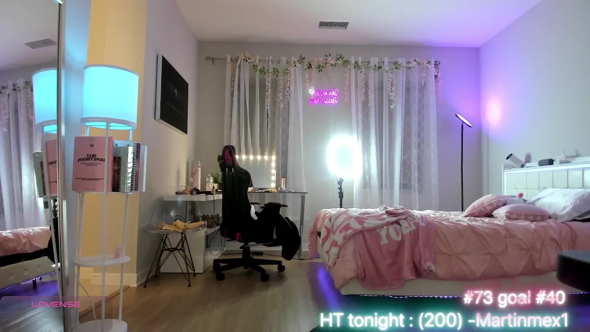 Gallery image thumbnail from BrinaNellie_'s myfreecams stream on, 01/04/2025, 03:10 image 7 of 20