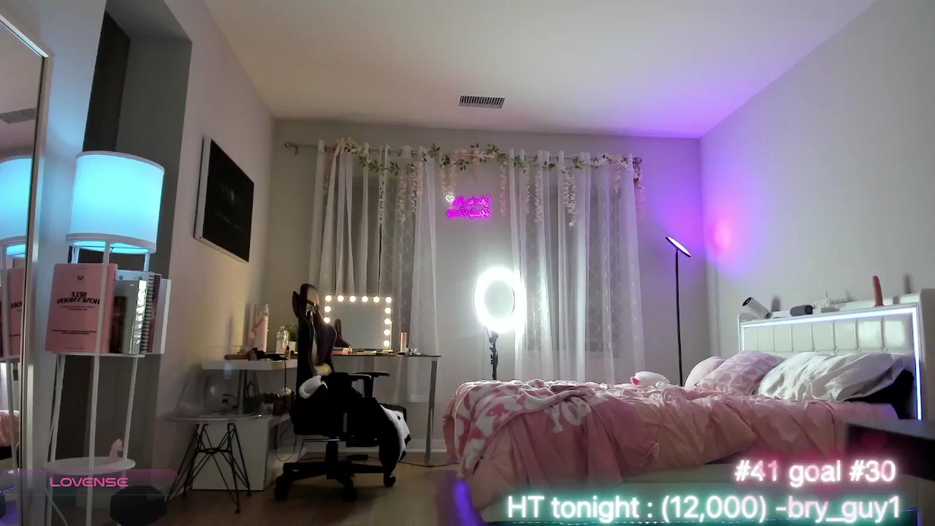 Gallery image thumbnail from BrinaNellie_'s myfreecams stream on, 01/04/2025, 06:12 image 16 of 20