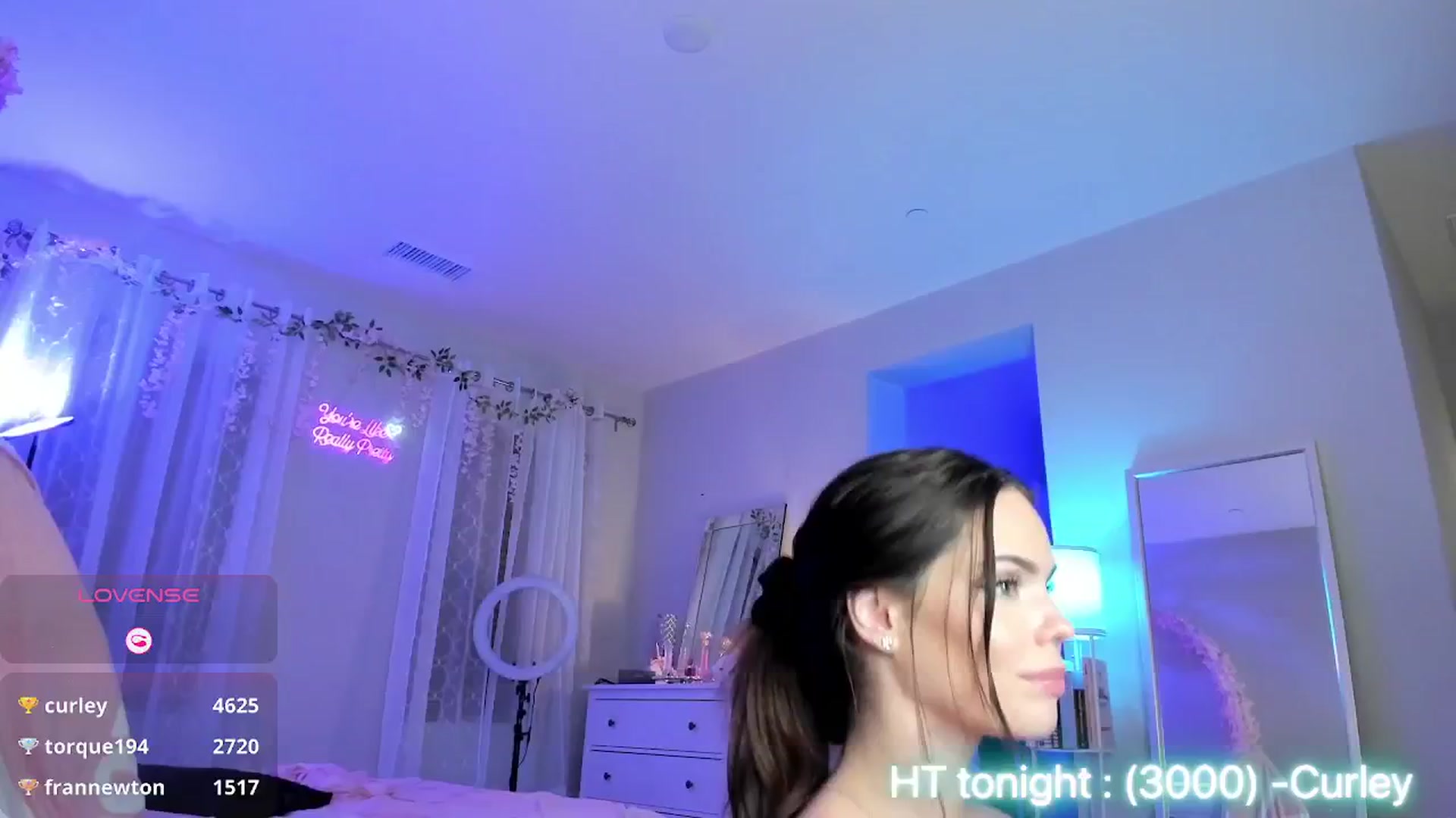 Gallery image thumbnail from BrinaNellie_'s myfreecams stream on, 01/05/2025, 10:50 image 2 of 20