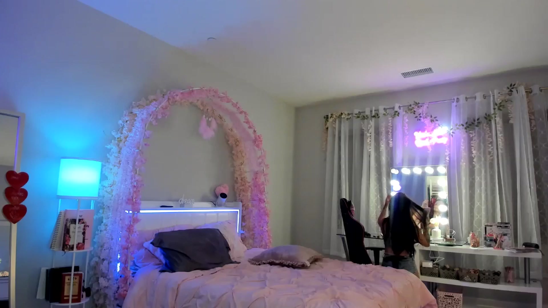 Gallery image thumbnail from BrinaNellie_'s myfreecams stream on, 02/09/2025, 05:46 image 17 of 20
