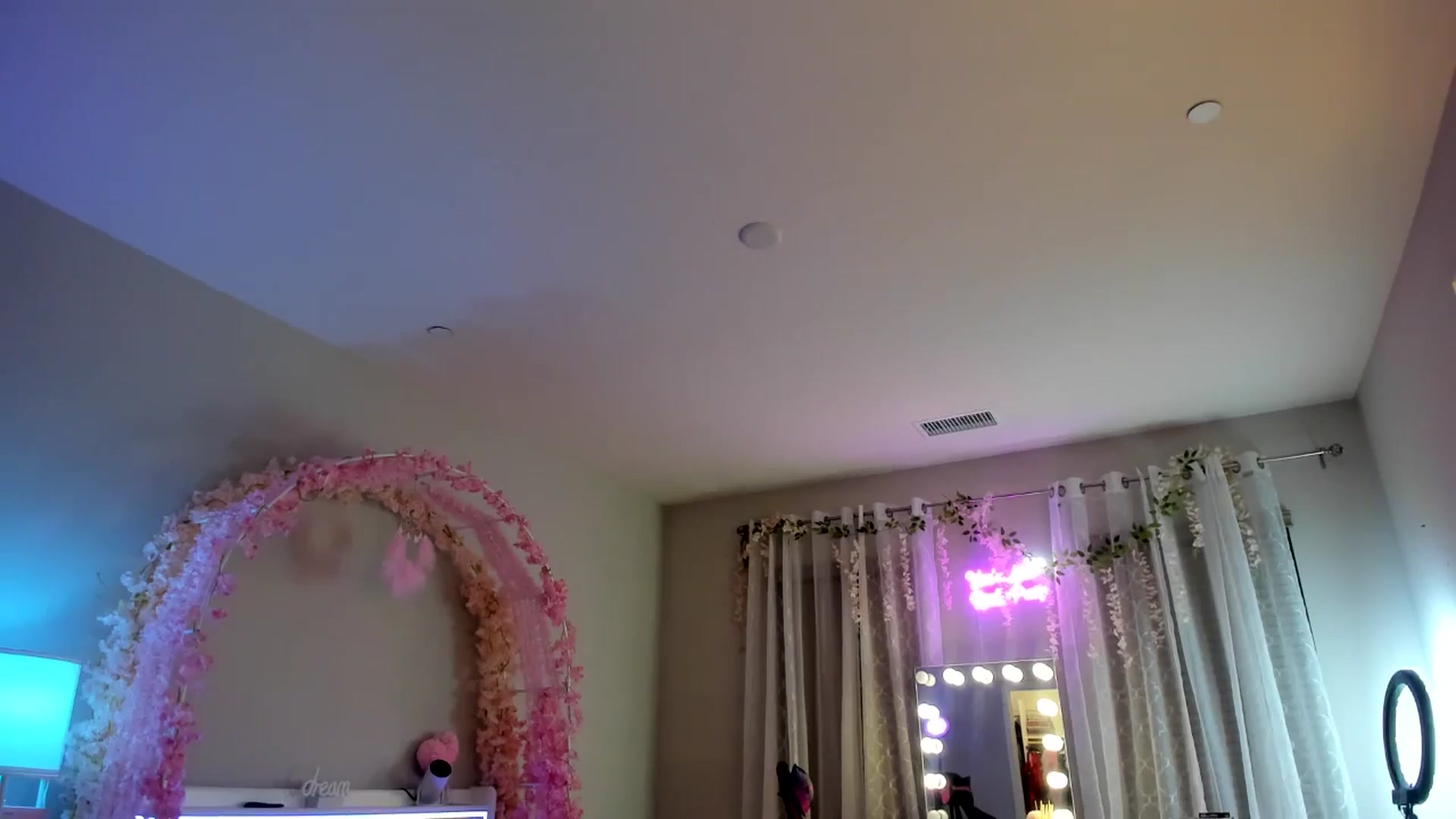 Gallery image thumbnail from BrinaNellie_'s myfreecams stream on, 02/09/2025, 06:37 image 4 of 20