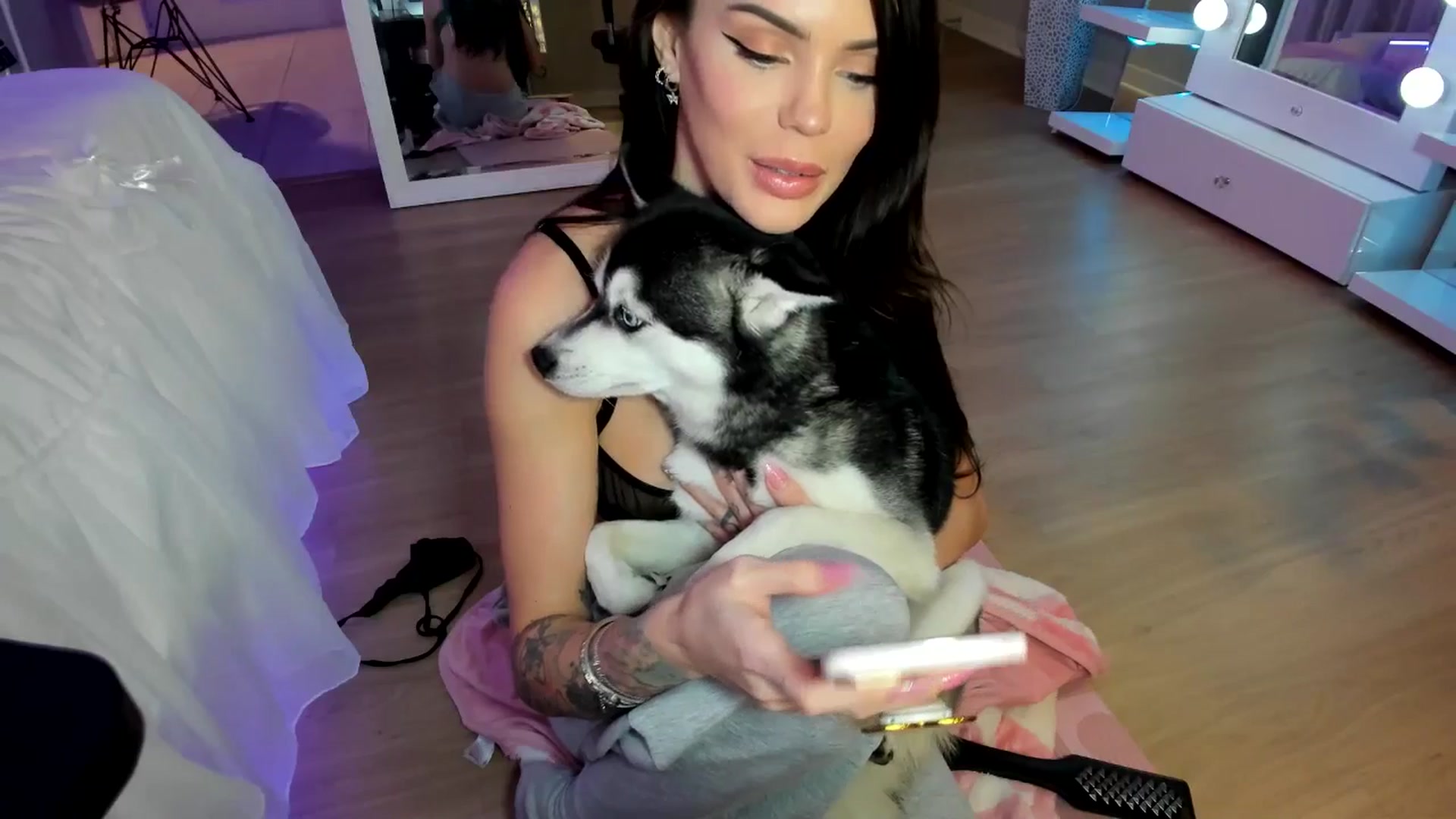 Gallery image thumbnail from BrinaNellie_'s myfreecams stream on, 03/03/2025, 10:02 image 2 of 20