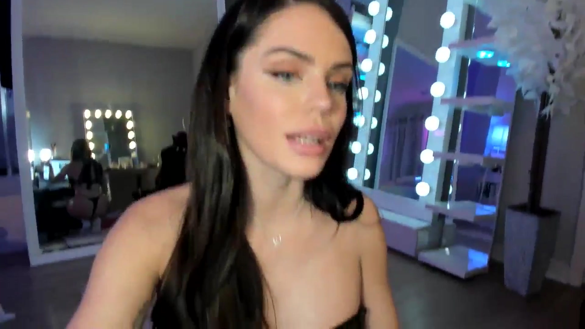Gallery image thumbnail from BrinaNellie_'s myfreecams stream on, 03/03/2025, 10:02 image 12 of 20