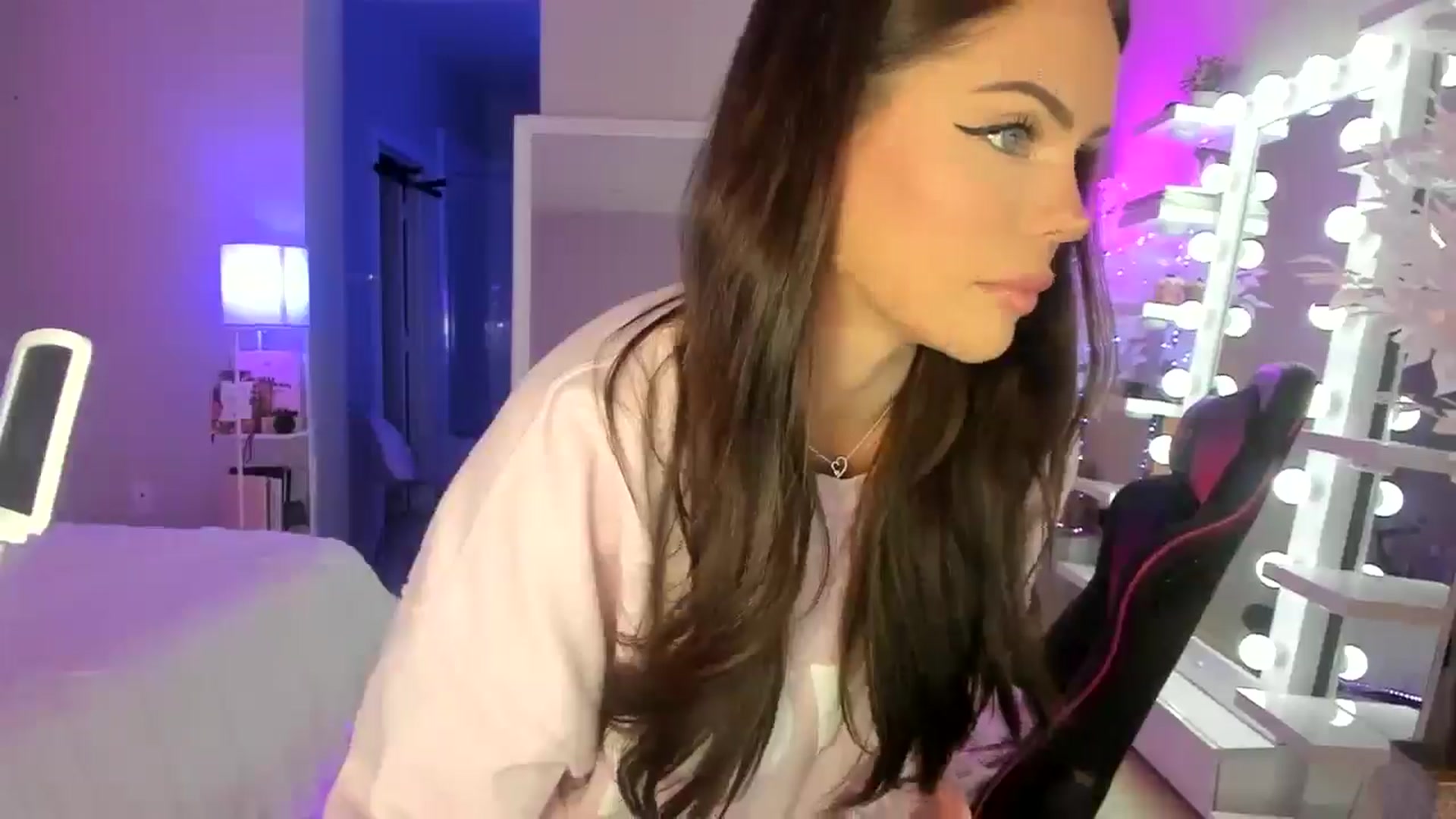 Gallery image thumbnail from BrinaNellie_'s myfreecams stream on, 03/04/2025, 06:16 image 4 of 20