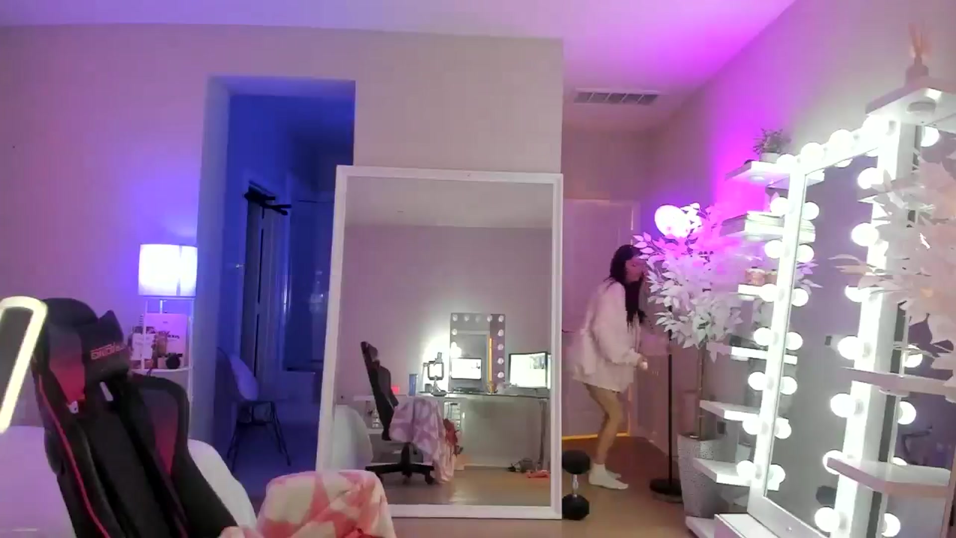 Gallery image thumbnail from BrinaNellie_'s myfreecams stream on, 03/04/2025, 06:16 image 6 of 20