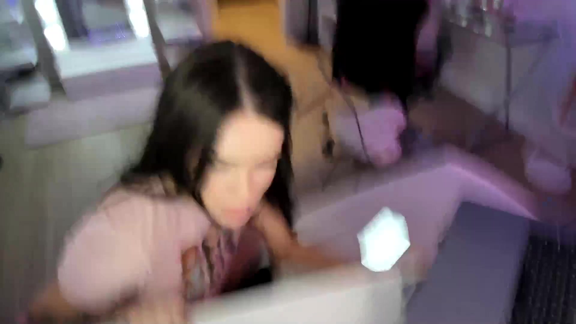 Gallery image thumbnail from BrinaNellie_'s myfreecams stream on, 05/04/2025, 10:44 image 13 of 20