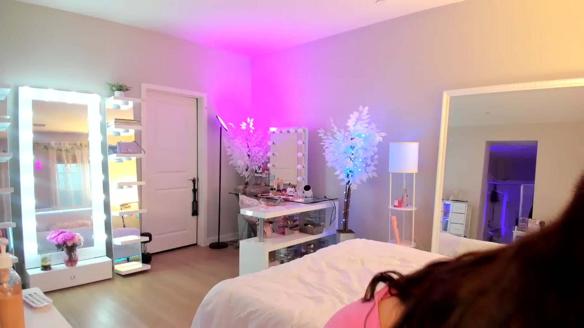 Gallery image thumbnail from BrinaNellie_'s myfreecams stream on, 06/07/2025, 02:48 image 10 of 20