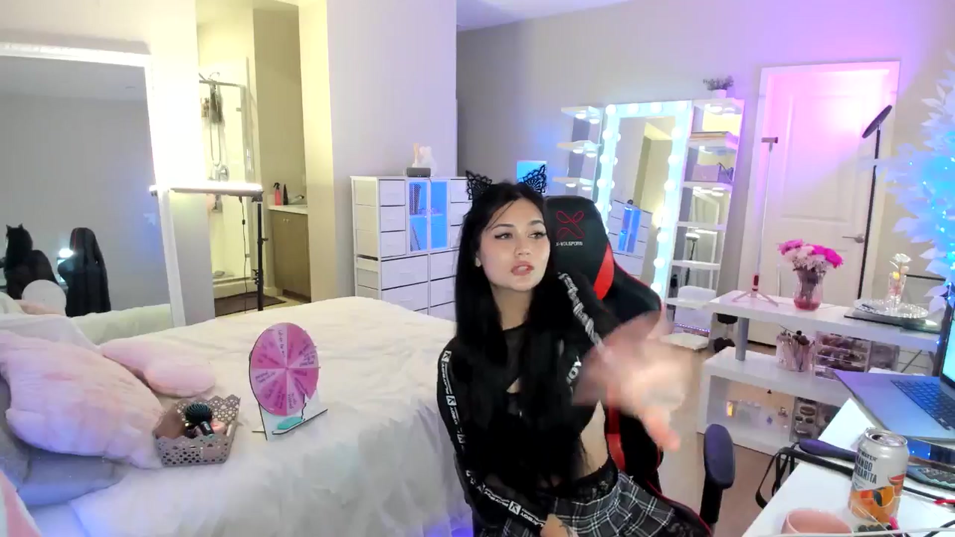 Gallery image thumbnail from BrinaNellie_'s myfreecams stream on, 06/16/2025, 06:17 image 6 of 20