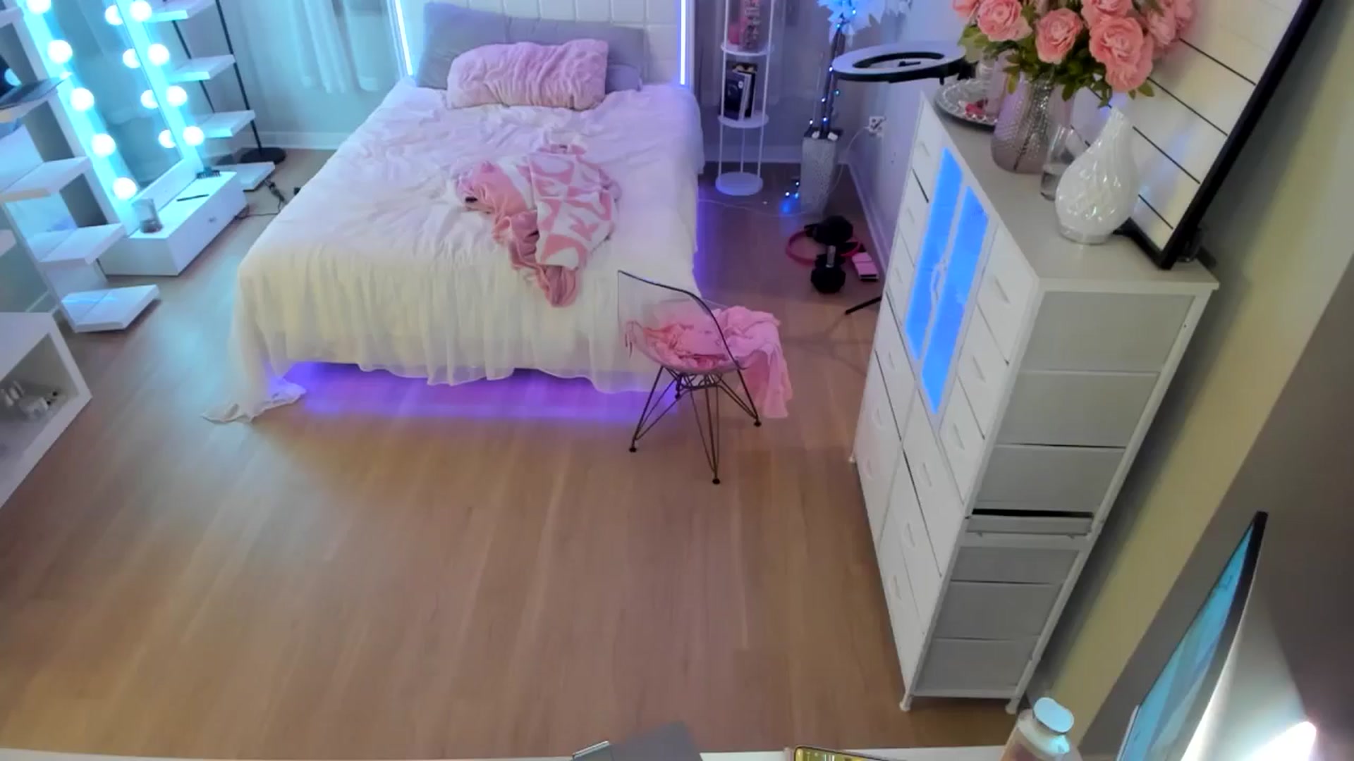 Gallery image thumbnail from BrinaNellie_'s myfreecams stream on, 06/28/2025, 04:53 image 19 of 20