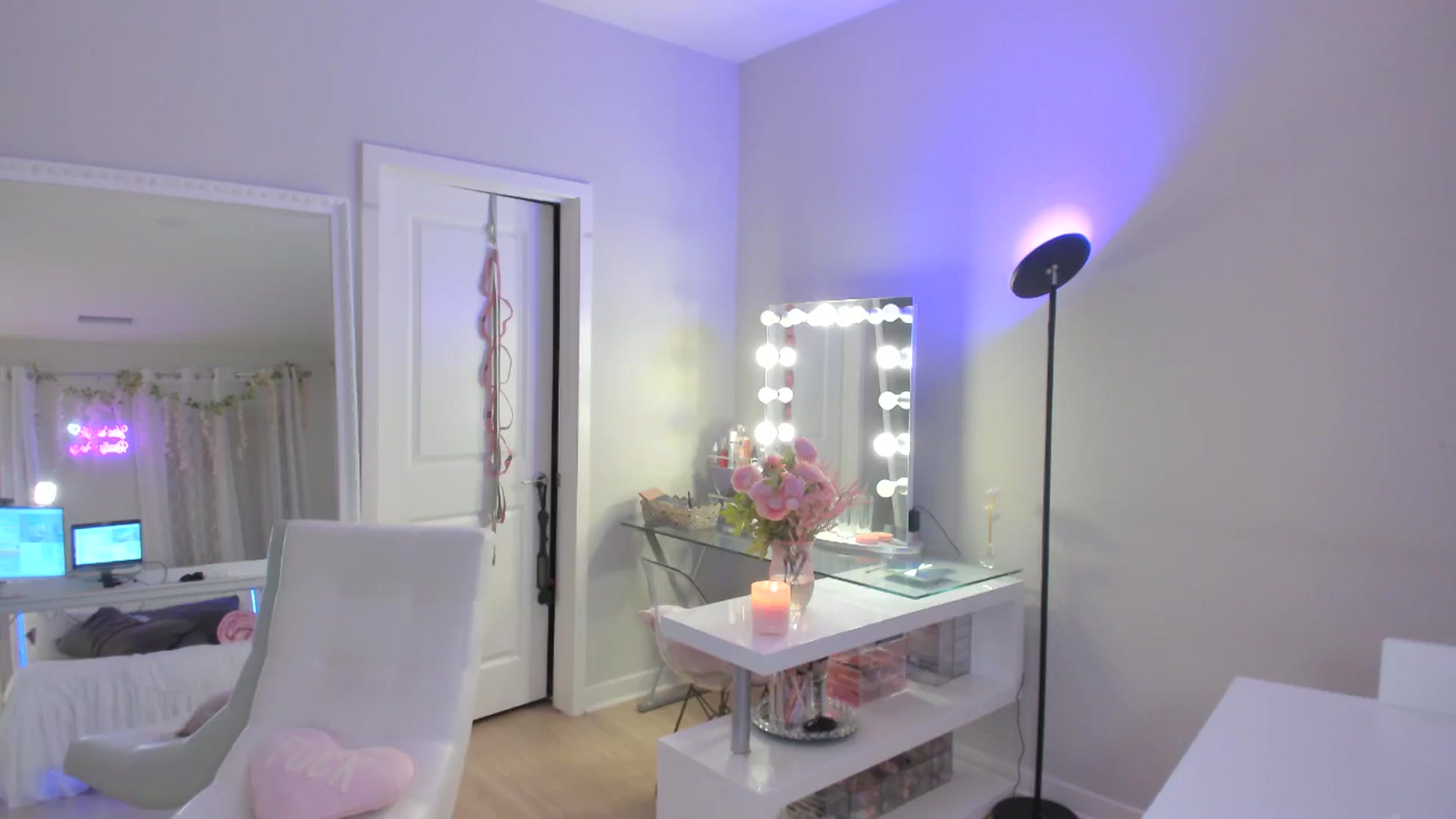 Gallery image thumbnail from BrinaNellie_'s myfreecams stream on, 07/28/2025, 05:35 image 4 of 20