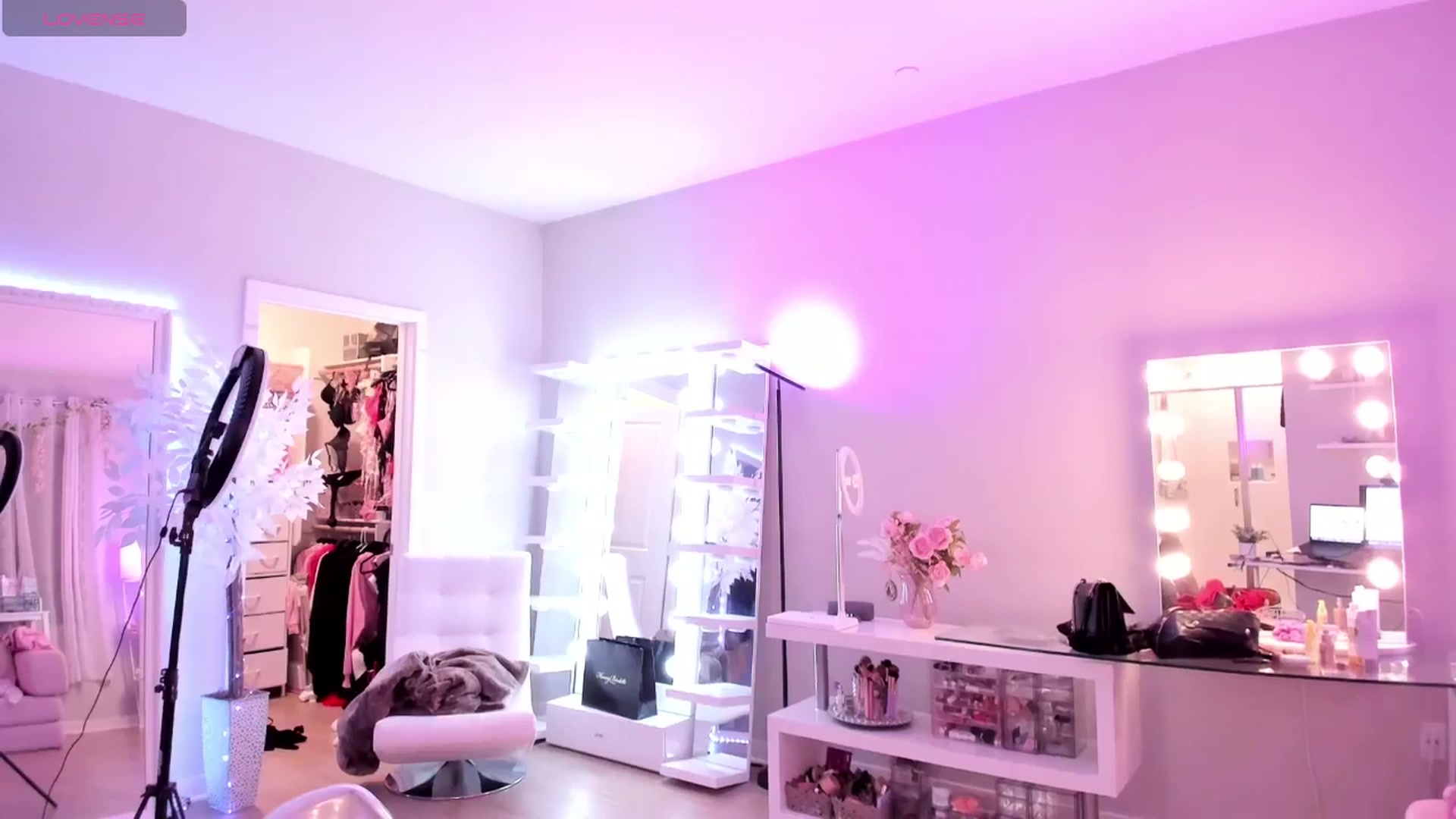 Gallery image thumbnail from BrinaNellie_'s myfreecams stream on, 12/23/2025, 11:16 image 20 of 20